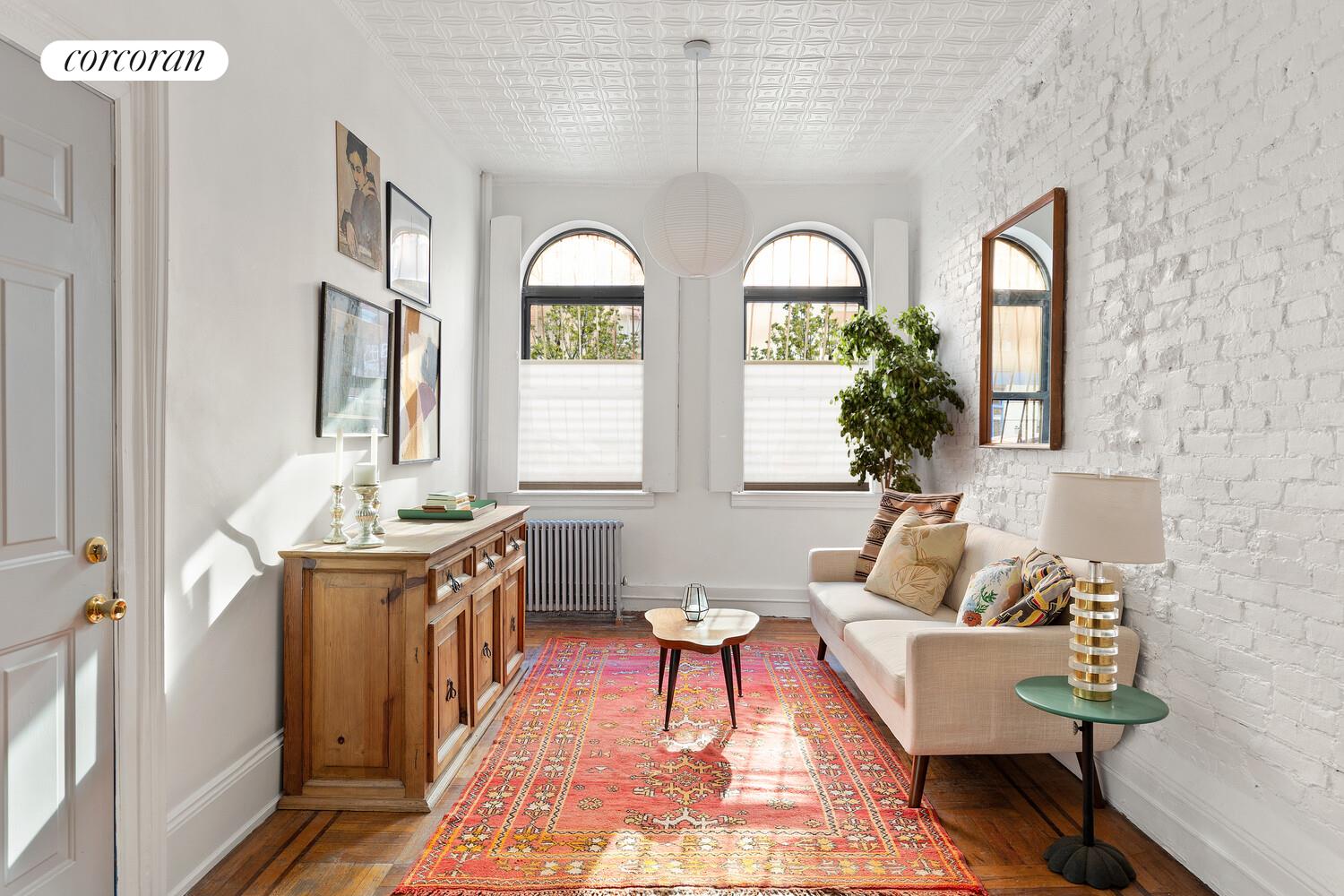 #1 photo, 524 E 6TH Street, East Village , NY 10009