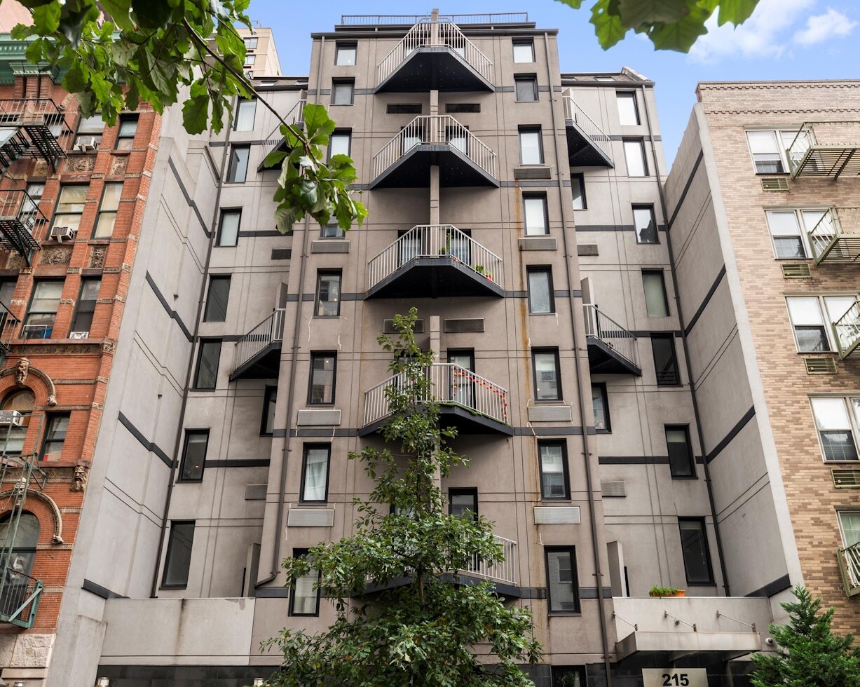 #9 photo, 215 E 81ST Street, मैनहटन Yorkville , NY 10028