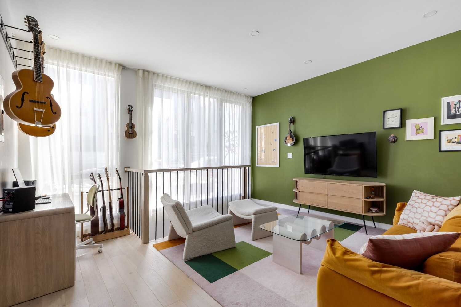 #3 photo, 373 PALMETTO Street, Bushwick , NY 11237