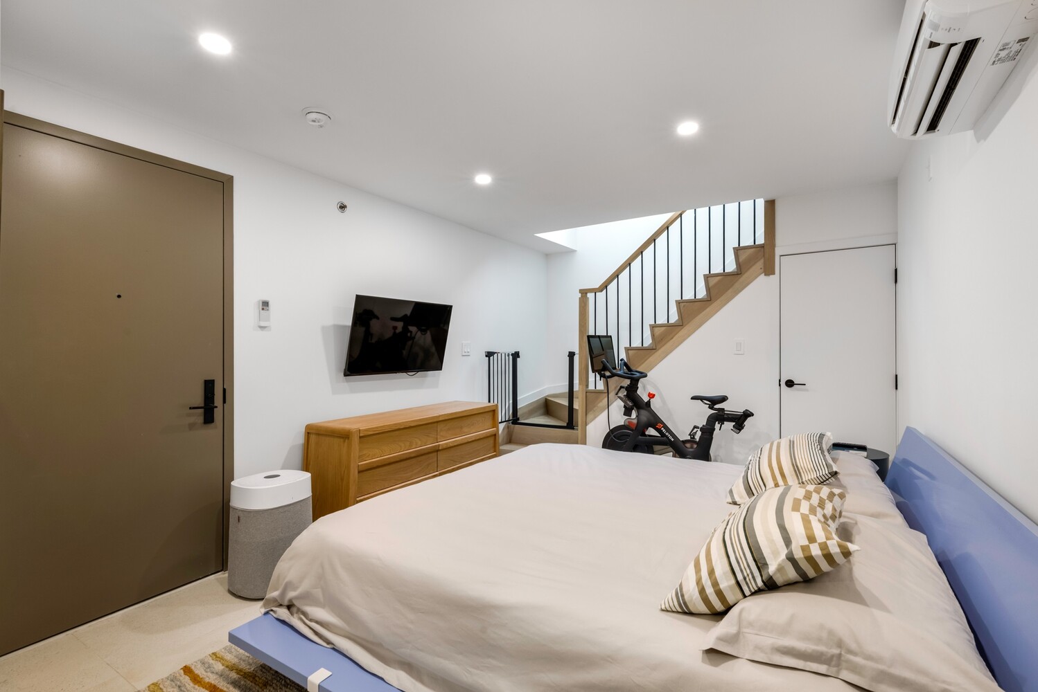 #6 photo, 373 PALMETTO Street, Bushwick , NY 11237