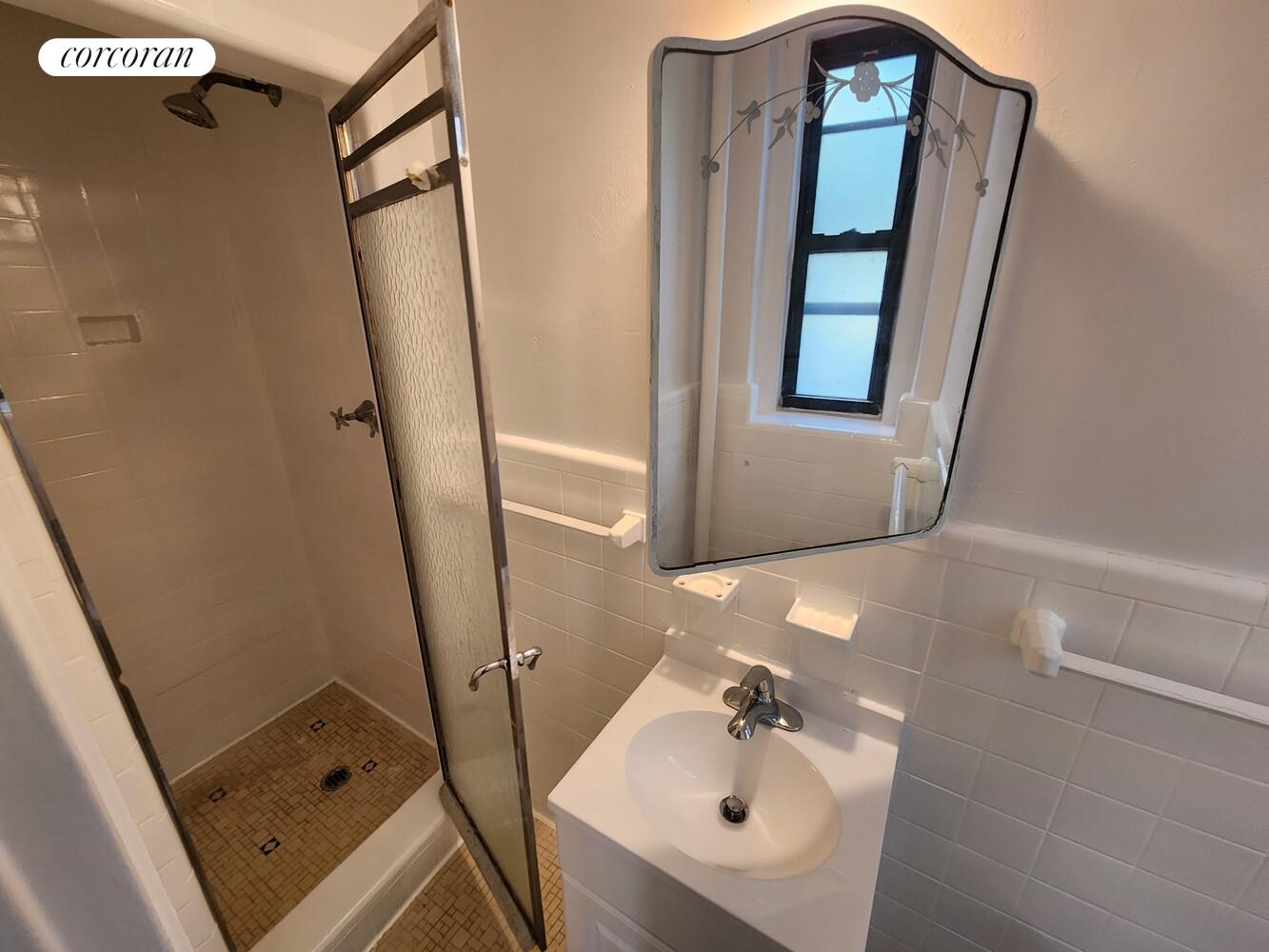 #11 photo, 5400 FIELDSTON Road, North Riverdale , NY 10471