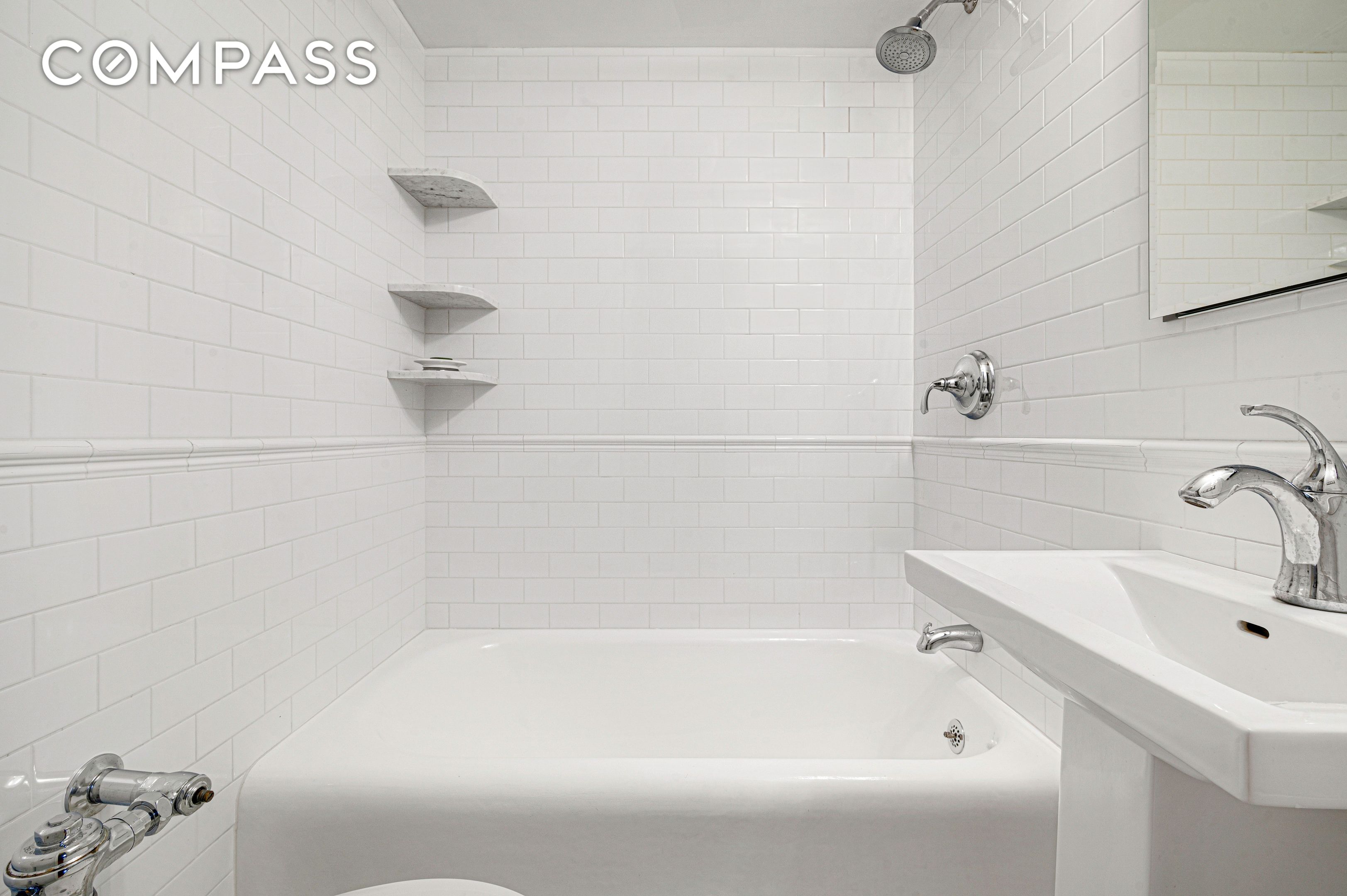 #6 photo, 2166 Broadway, Upper West Side , NY 10024