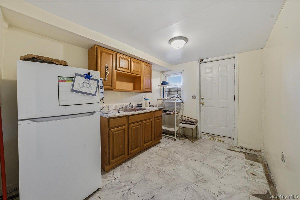 #16 photo, 3310 Bouck Avenue, Bronx , NY 10469