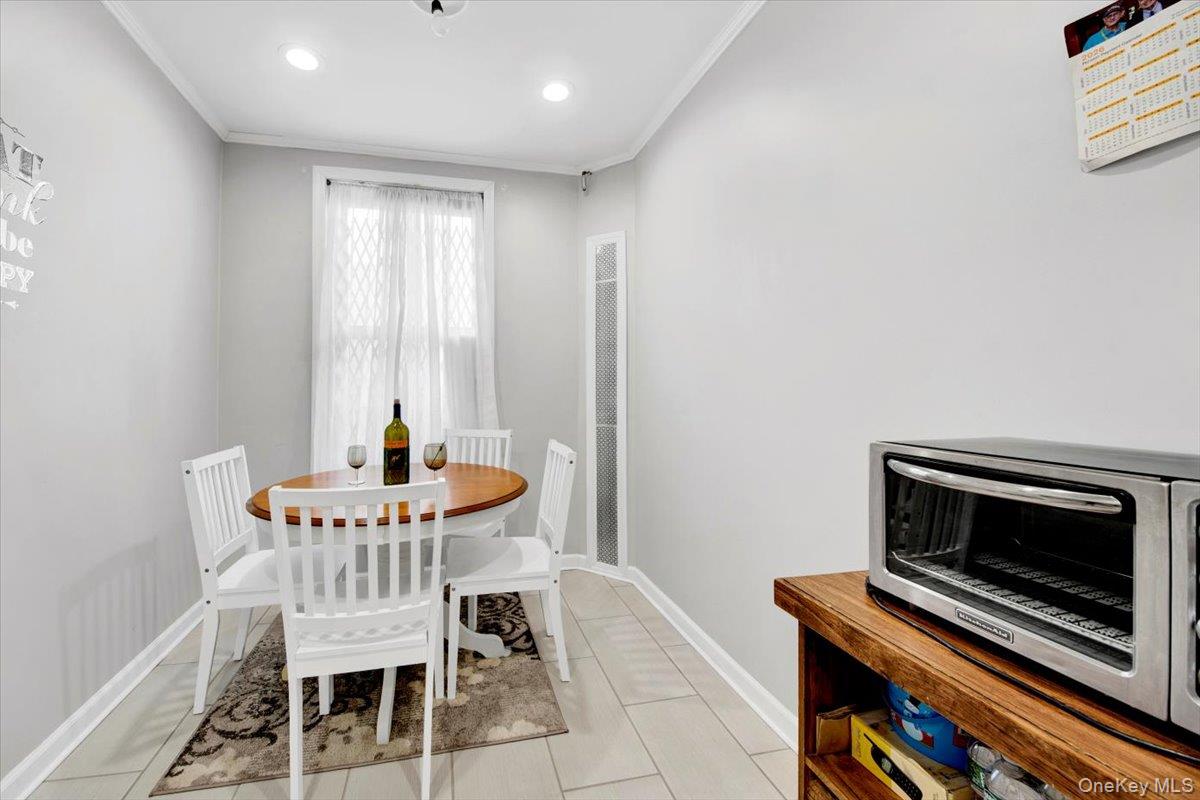 #12 photo, 2925 Matthews Avenue, Bronx , NY 10467