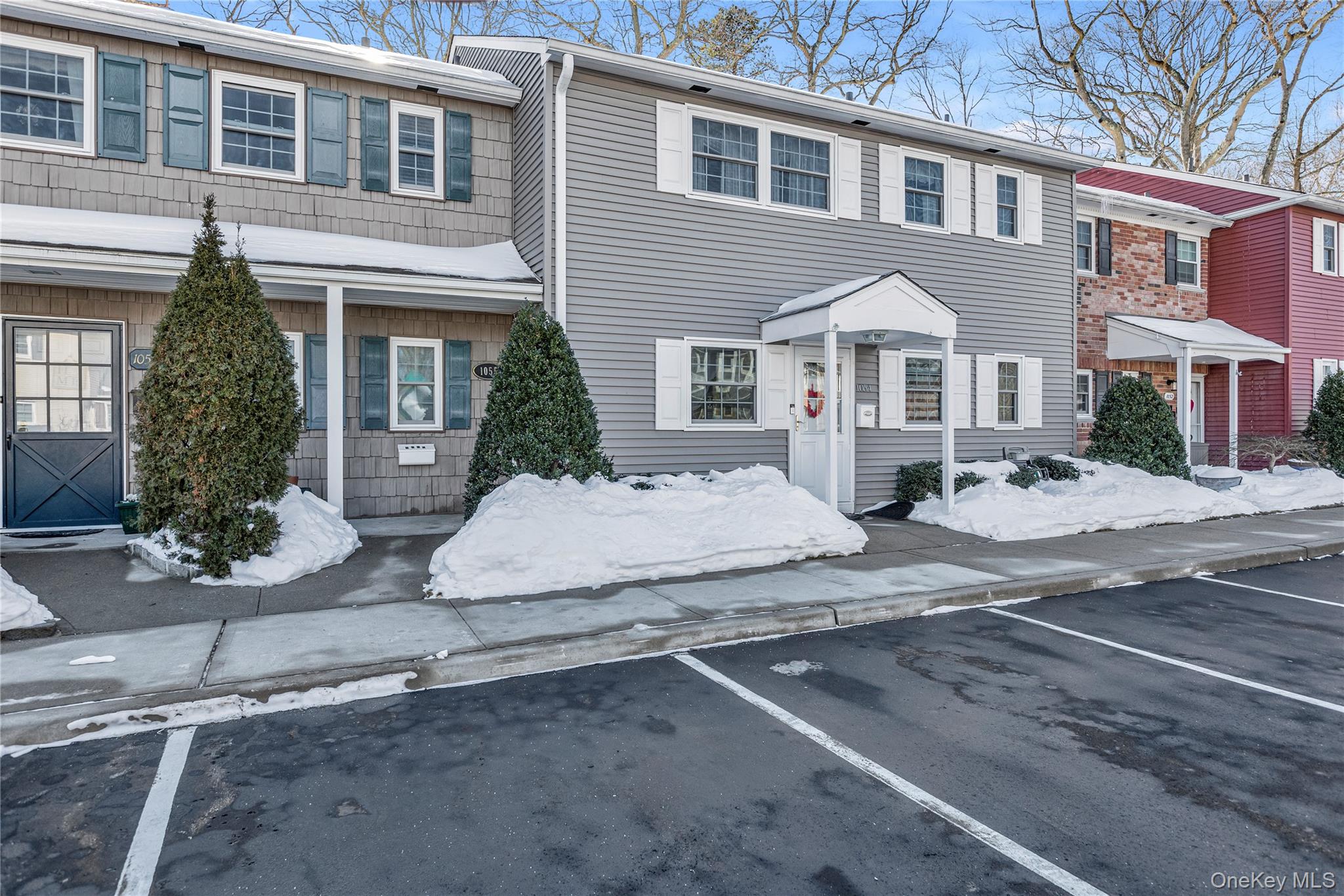 #1 photo, 1055 Village Drive, Hauppauge , NY 11788
