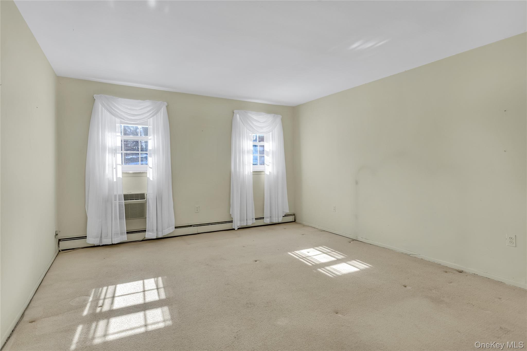 #10 photo, 1055 Village Drive, Hauppauge , NY 11788