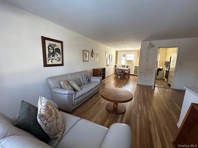 #14 photo, 16-26 212 Street, Куинс ‖ Bayside , NY 11360