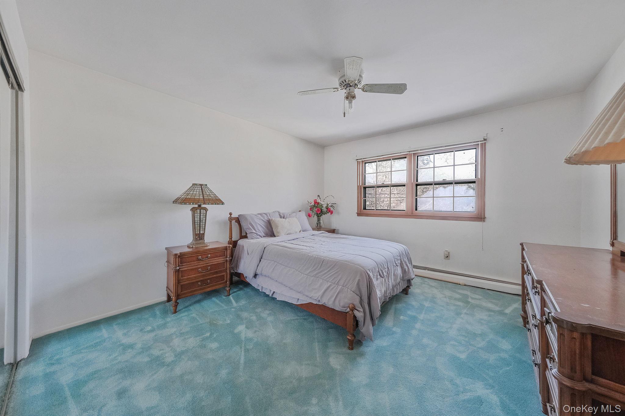 #13 photo, 140 Seaman Neck Road, Dix Hills , NY 11746