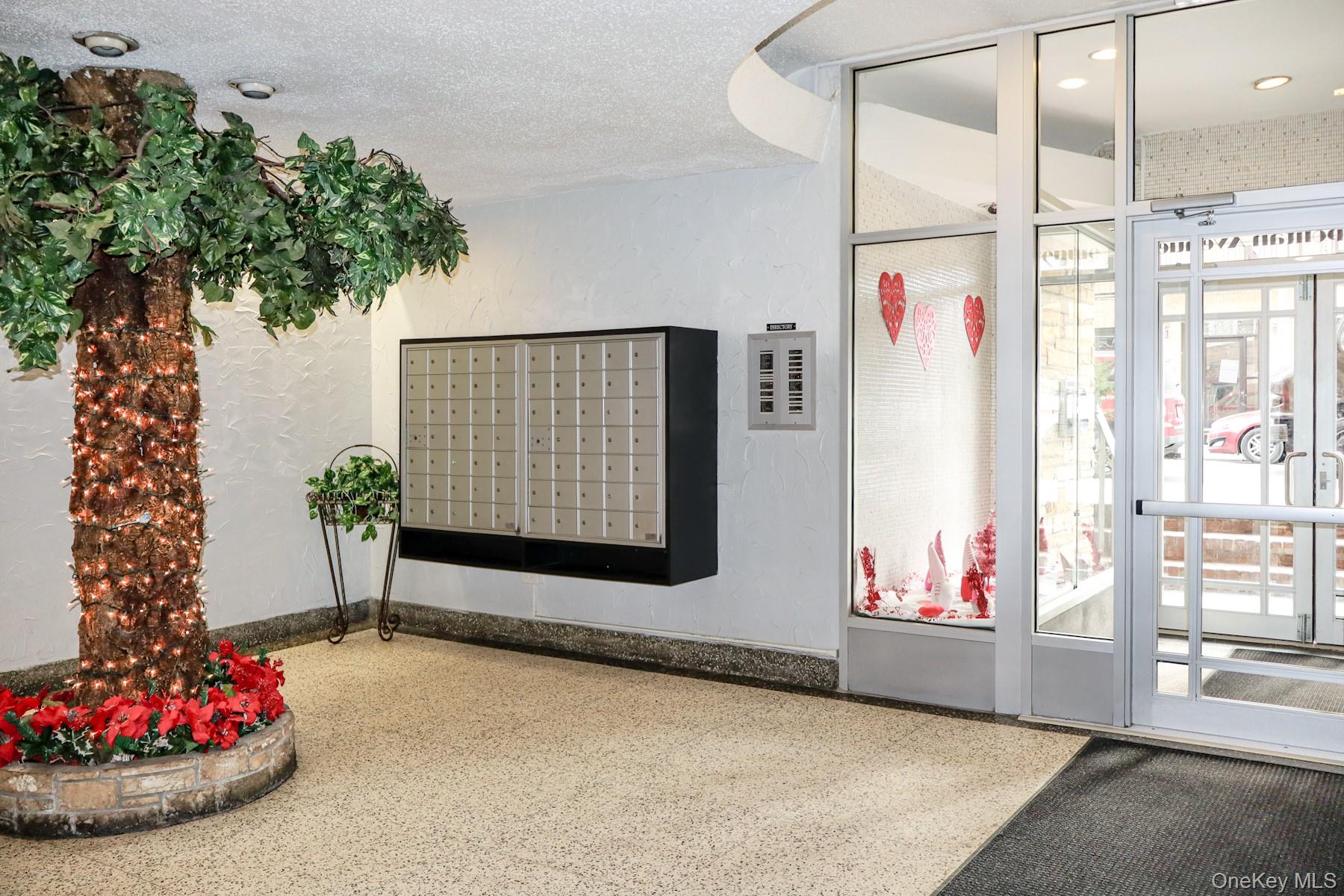 #12 photo, 1332 Metropolitan Avenue, ब्रोंक्स Bronx , NY 10462