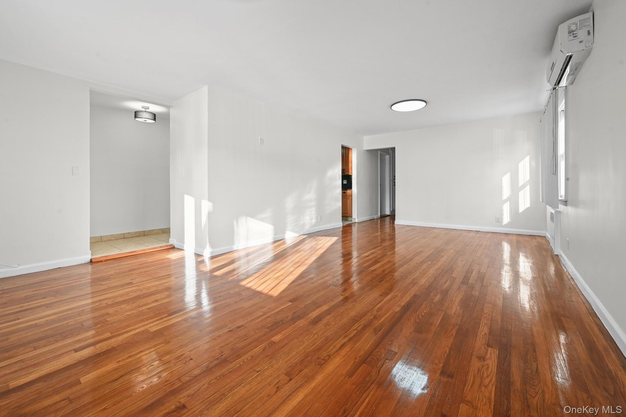 #10 photo, 95-03 149th Avenue, Ozone Park , NY 11417