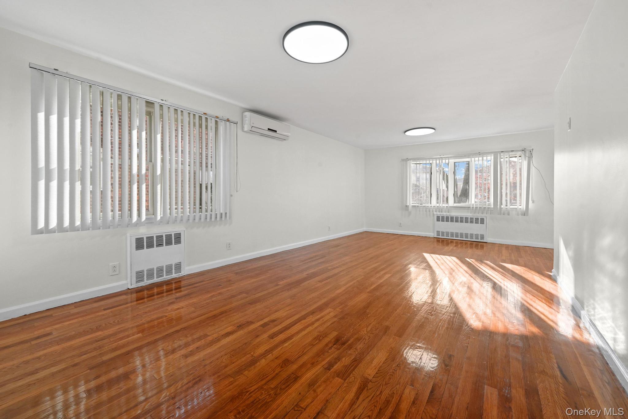 #11 photo, 95-03 149th Avenue, Ozone Park , NY 11417