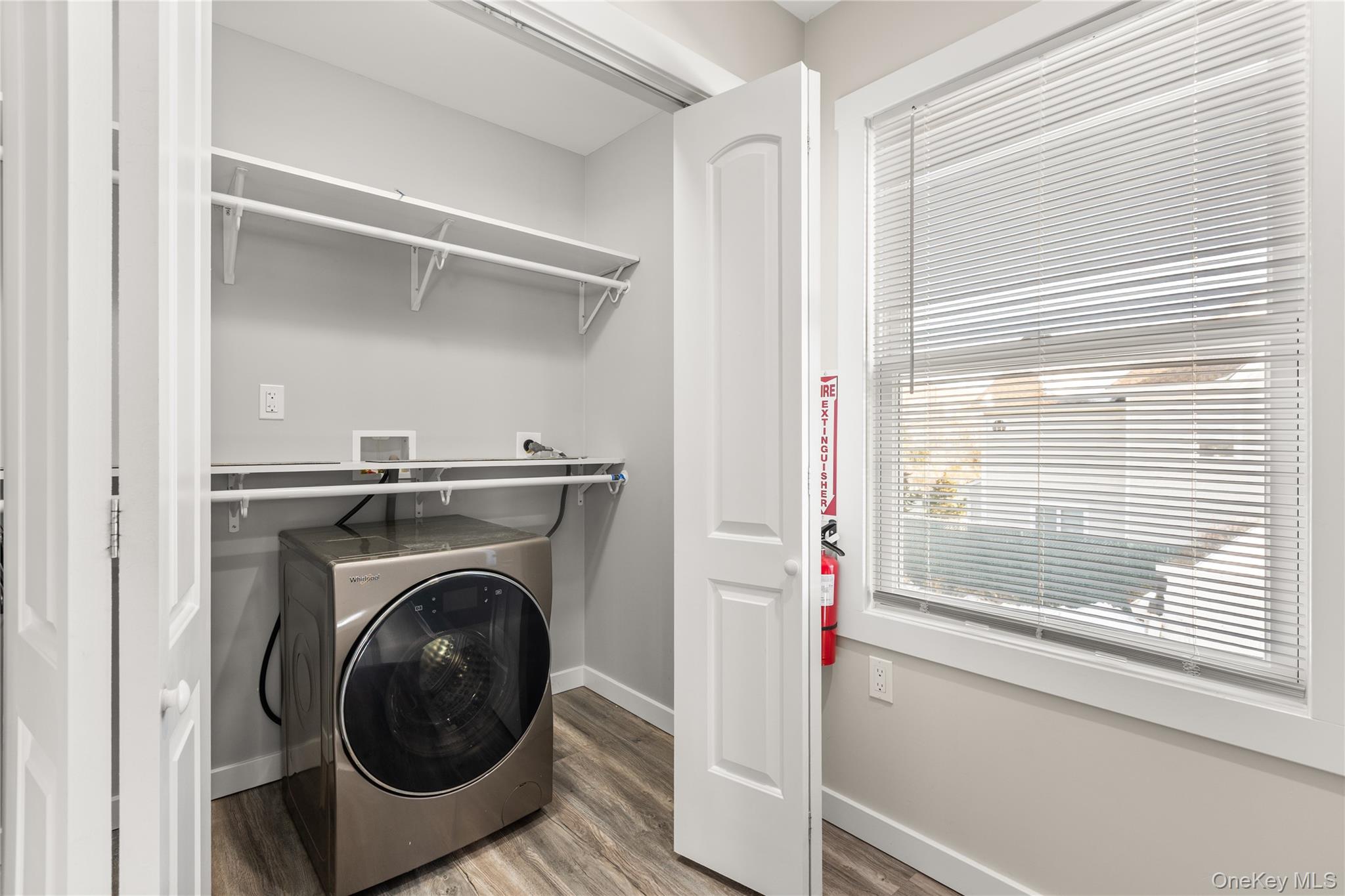 #7 photo, 341 Main Street, Islip , NY 11751