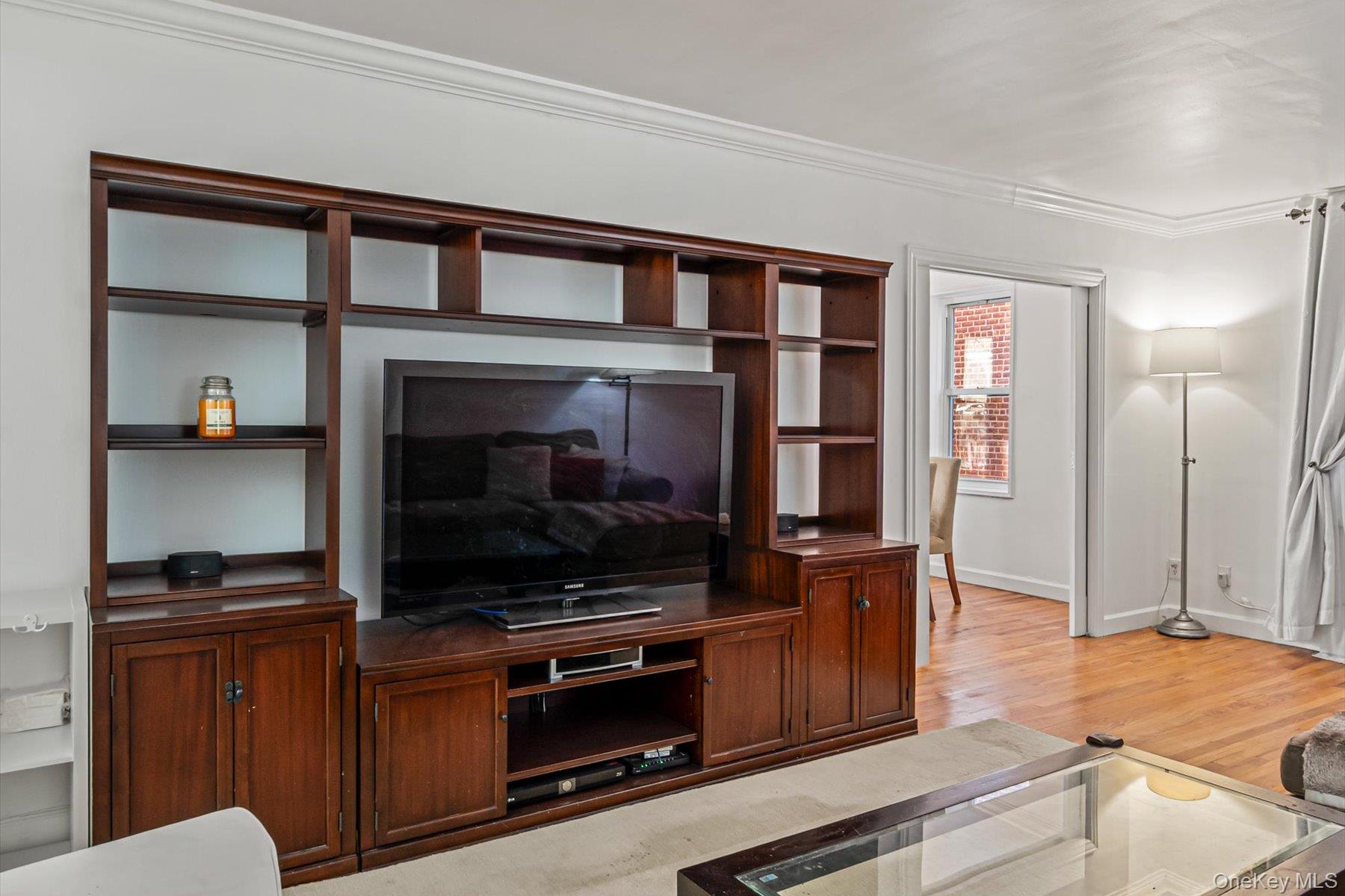 #4 photo, 72-10 112th Street, Forest Hills , NY 11375