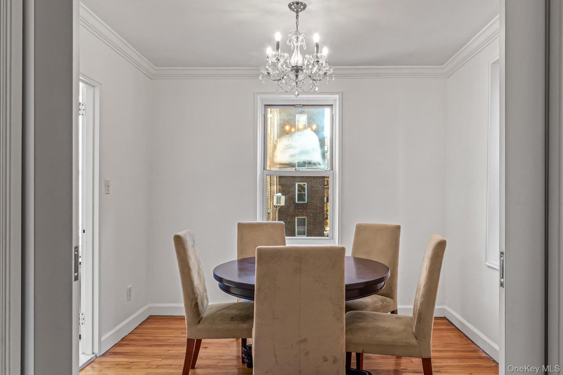 #8 photo, 72-10 112th Street, Forest Hills , NY 11375