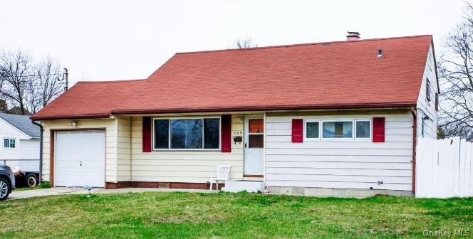 #1 photo, 129 2nd Avenue, 东长岛 Brentwood , NY 11717