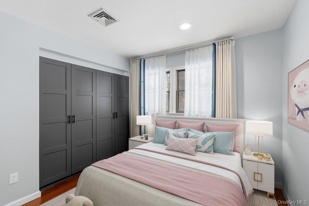 #12 photo, 43 Hunt Drive, Нассау ‖ Jericho , NY 11753