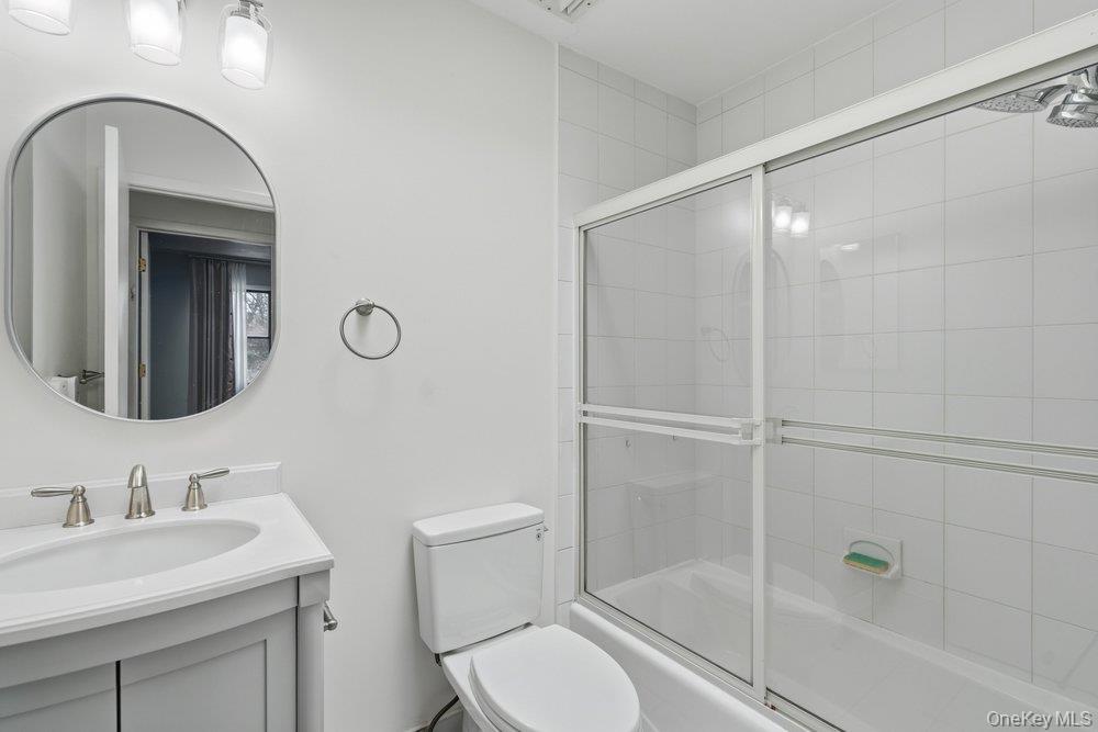 #13 photo, 43 Hunt Drive, Нассау ‖ Jericho , NY 11753