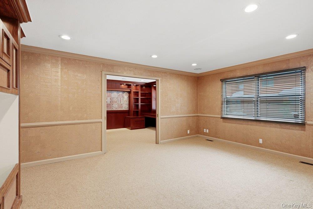 #20 photo, 43 Hunt Drive, Нассау ‖ Jericho , NY 11753