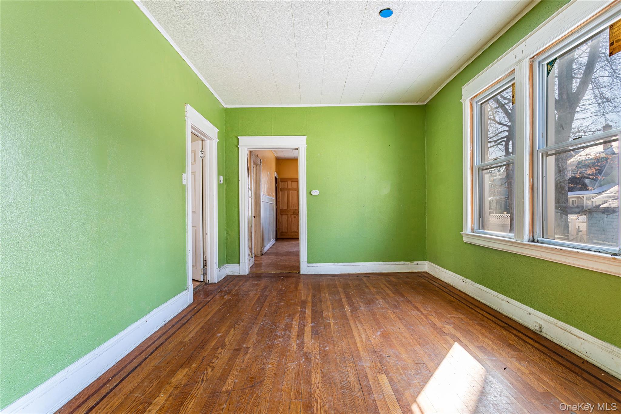 #3 photo, 208 Myrtle Avenue, Staten Island , NY 10310