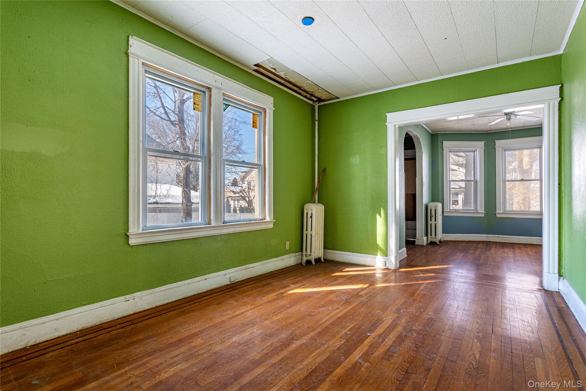 #8 photo, 208 Myrtle Avenue, Staten Island , NY 10310