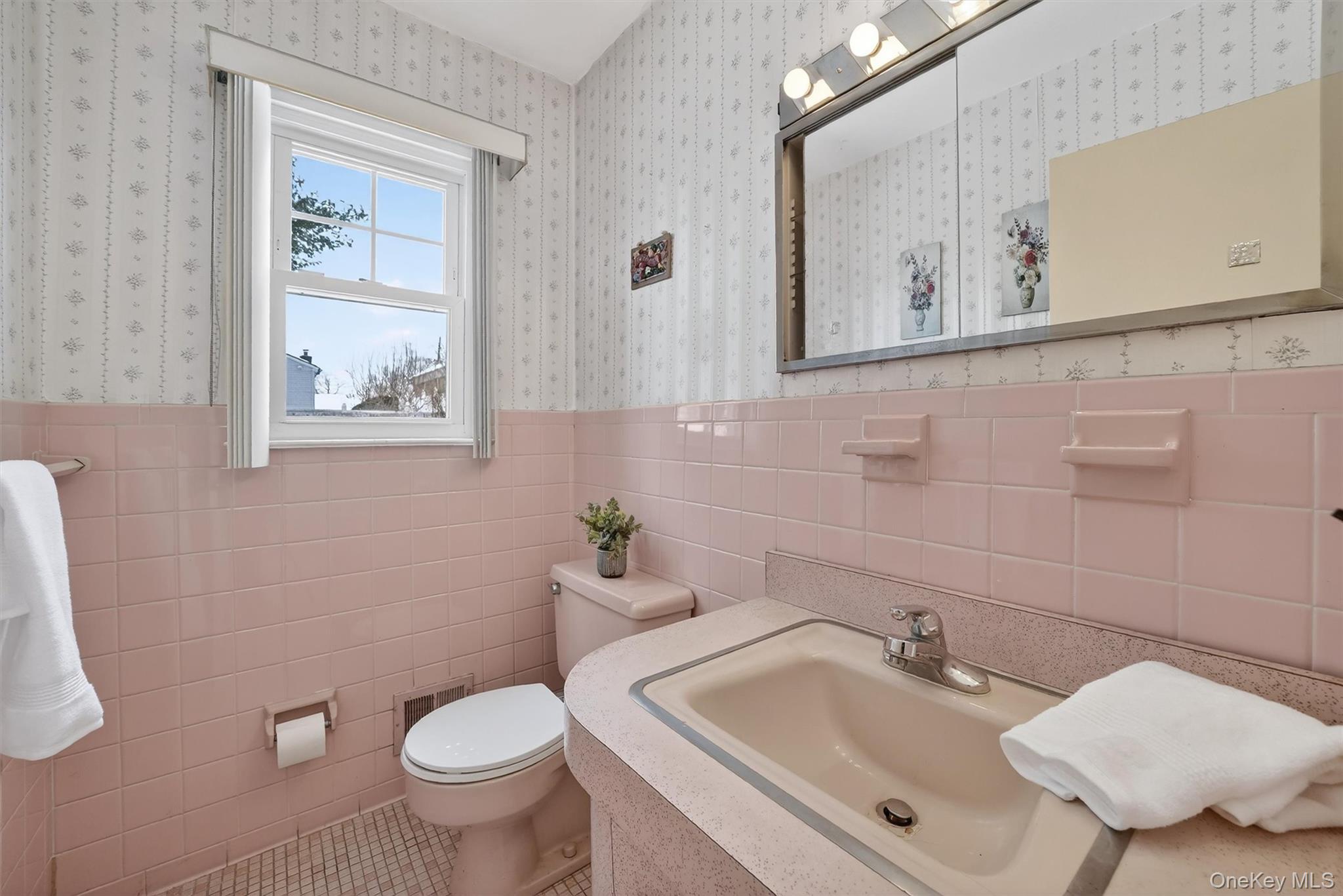 #15 photo, 40 AKA 38 Grange Avenue, Yonkers , NY 10710