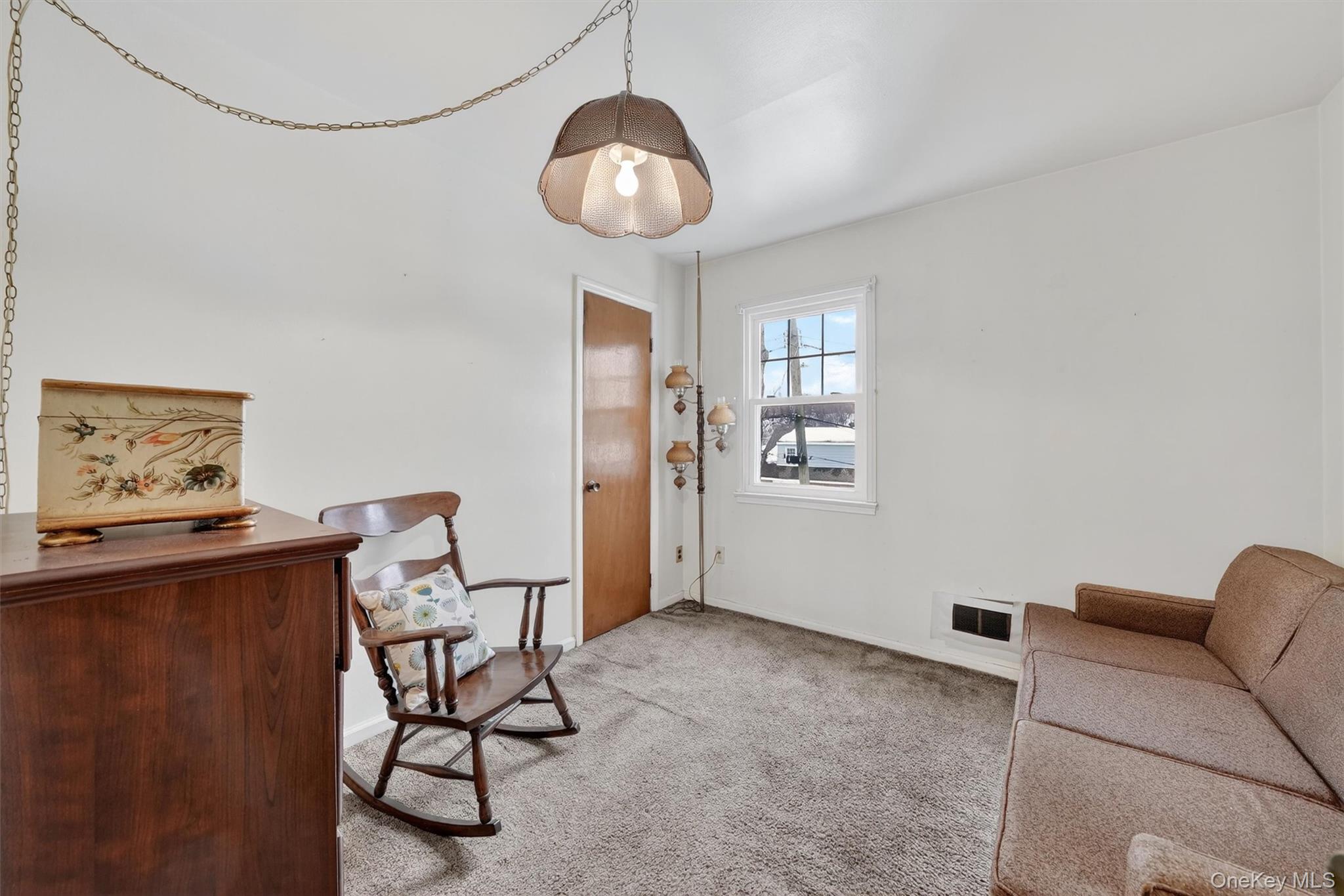 #19 photo, 40 AKA 38 Grange Avenue, Yonkers , NY 10710