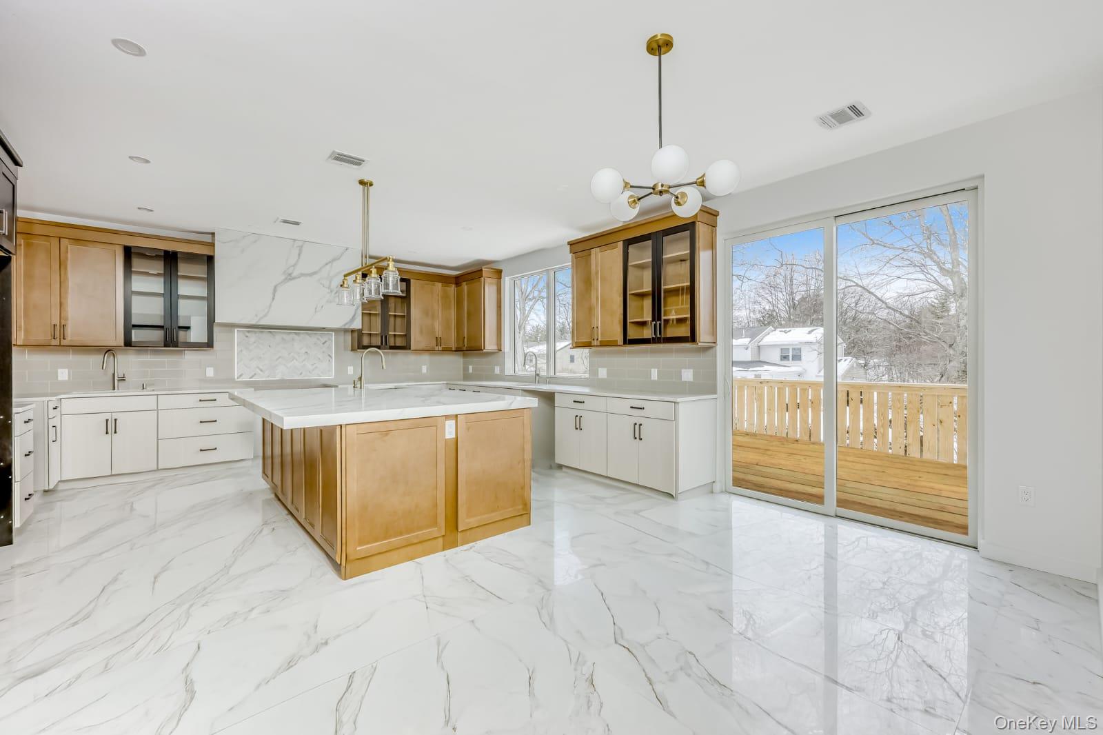 #11 photo, 619 Union Road, Spring Valley , NY 10977