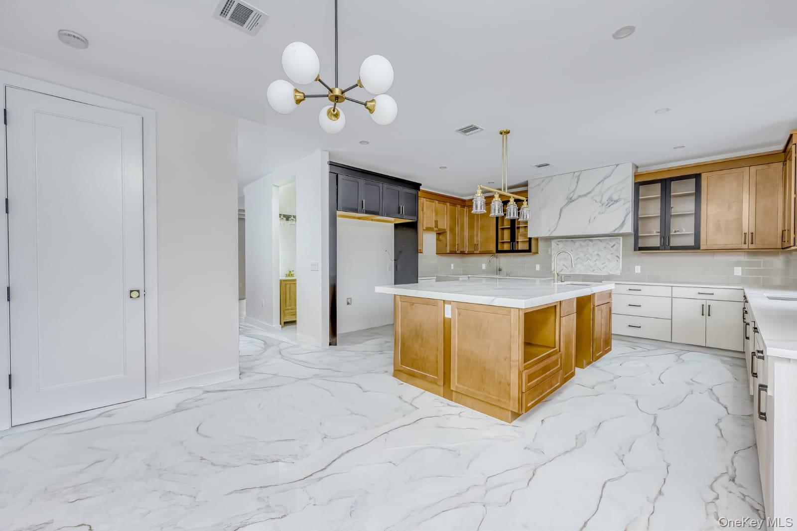 #13 photo, 619 Union Road, Spring Valley , NY 10977