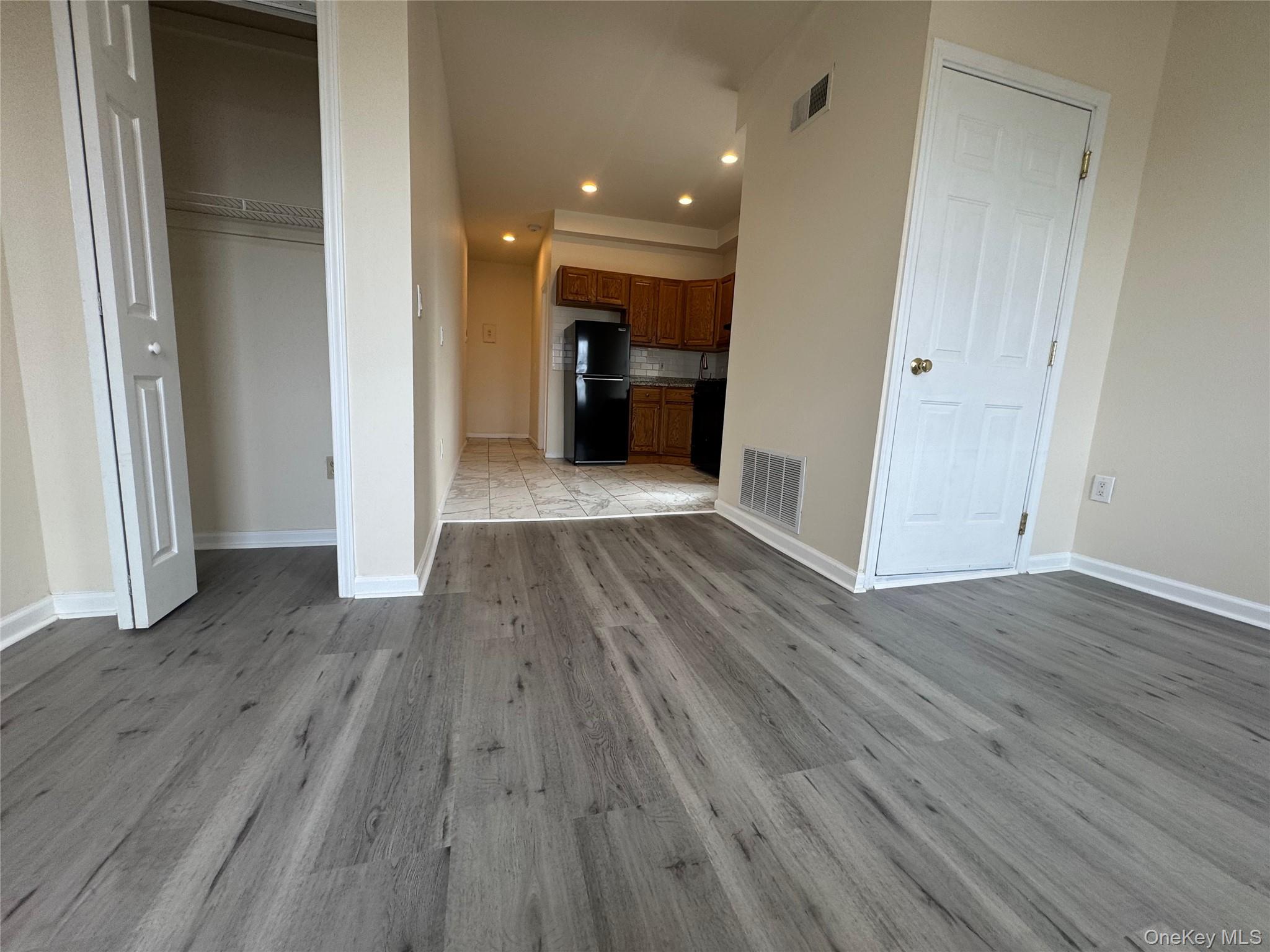 #6 photo, 284 Main Street, Beacon , NY 12508