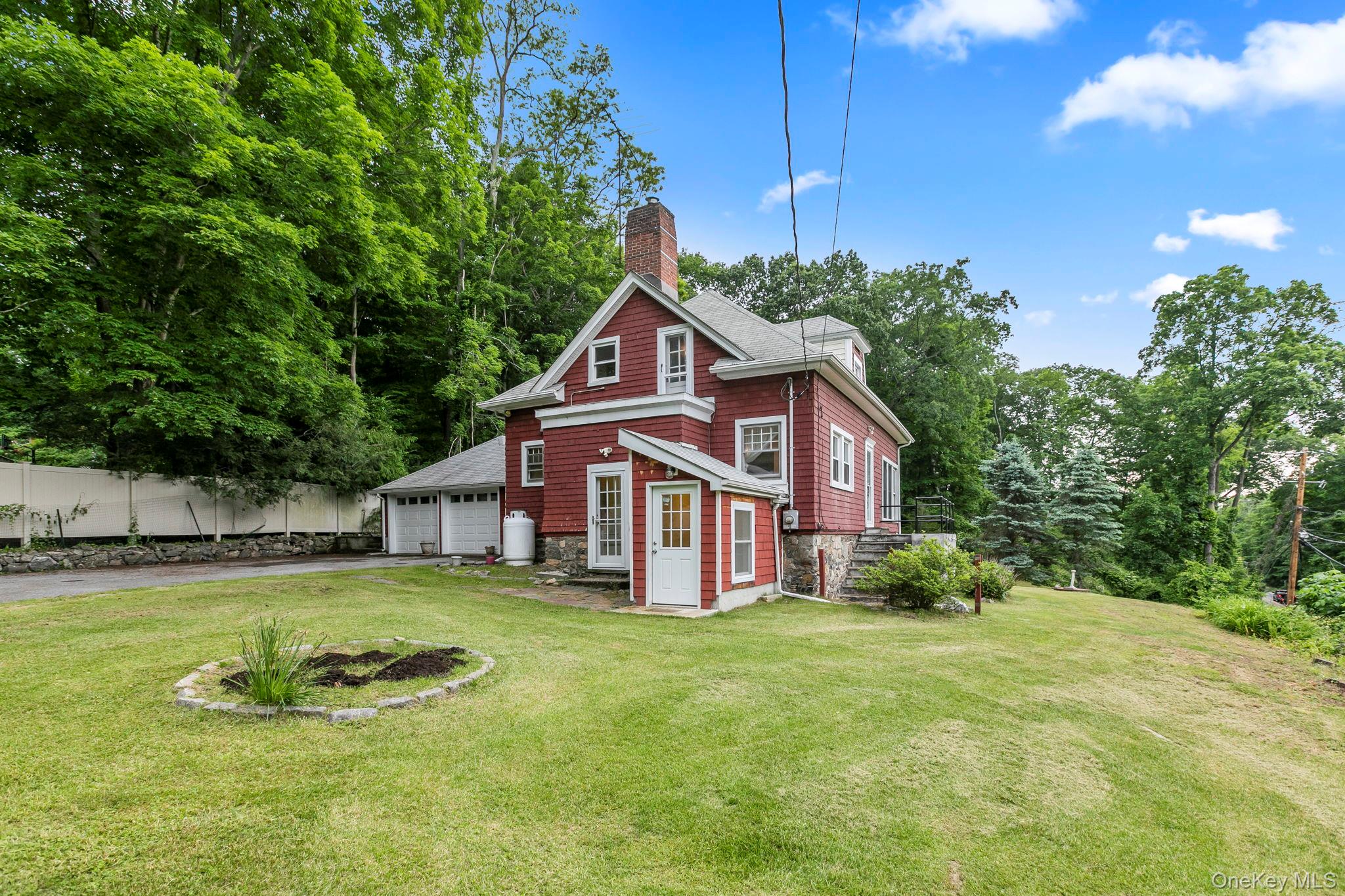 #1 photo, 41 Plumbrook Road, Katonah , NY 10536