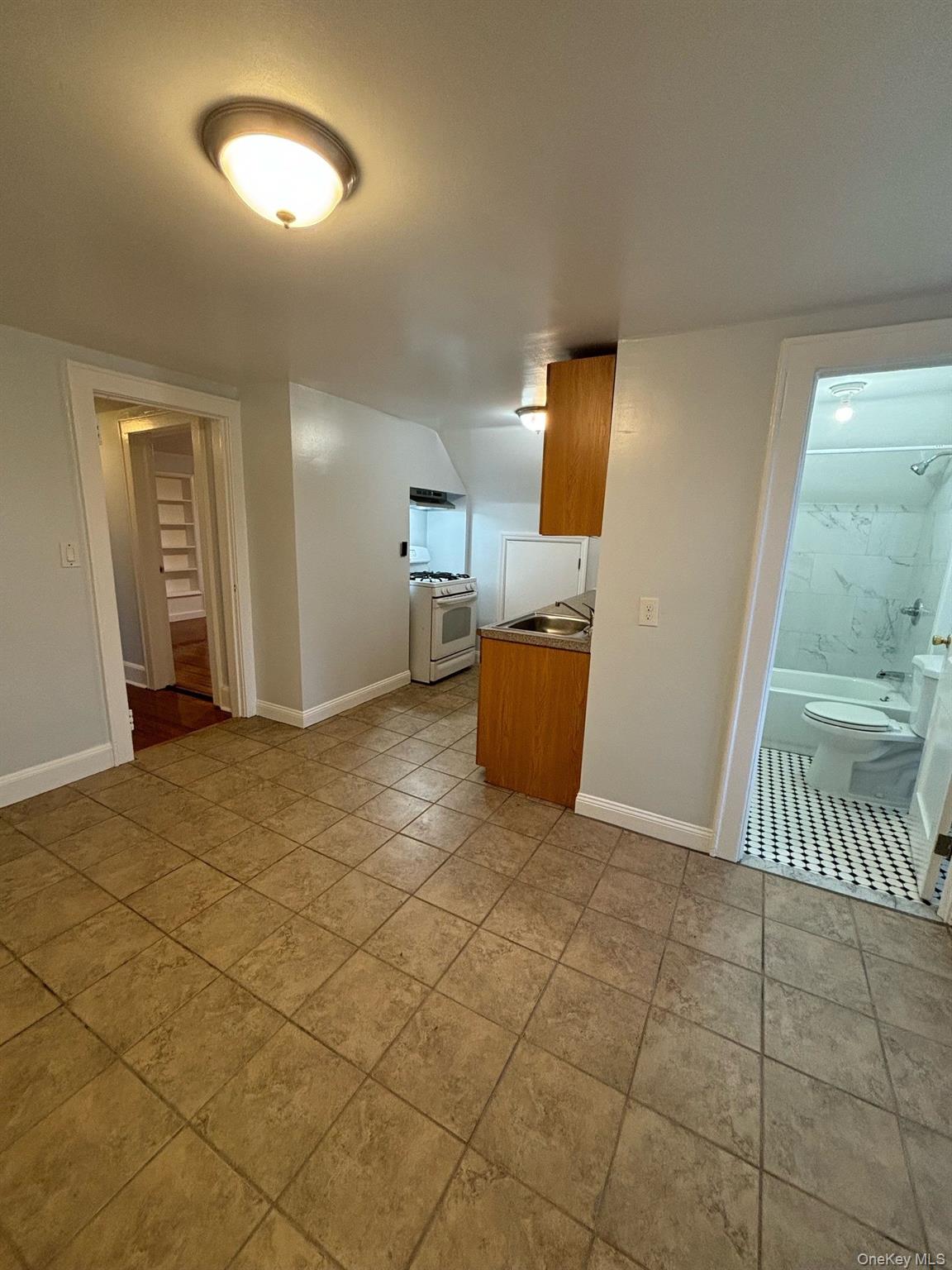 #9 photo, 259 Olivia Street, Port Chester , NY 10573