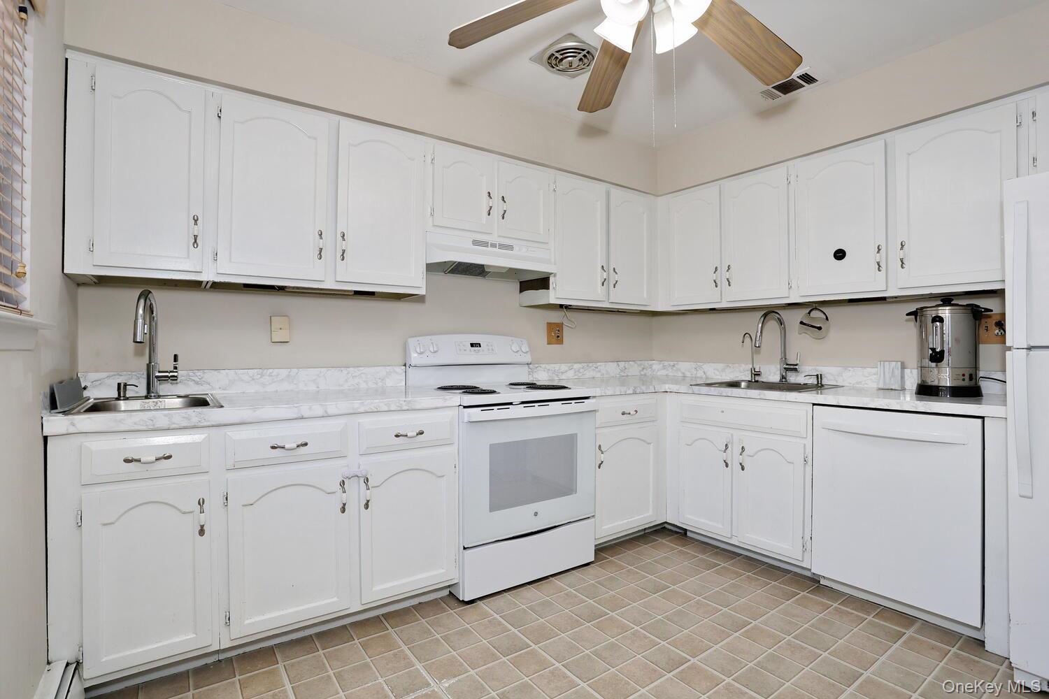 #7 photo, 25 Buckingham Court, Pomona , NY 10970