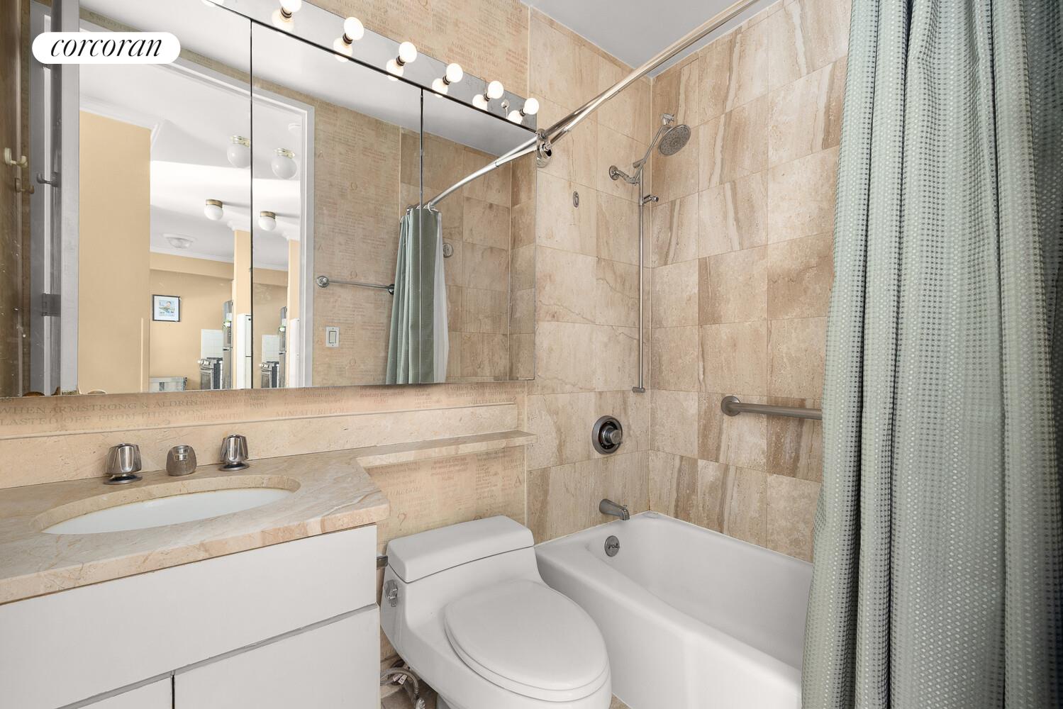 #6 photo, 350 W 50TH Street, Hell's Kitchen , NY 10019