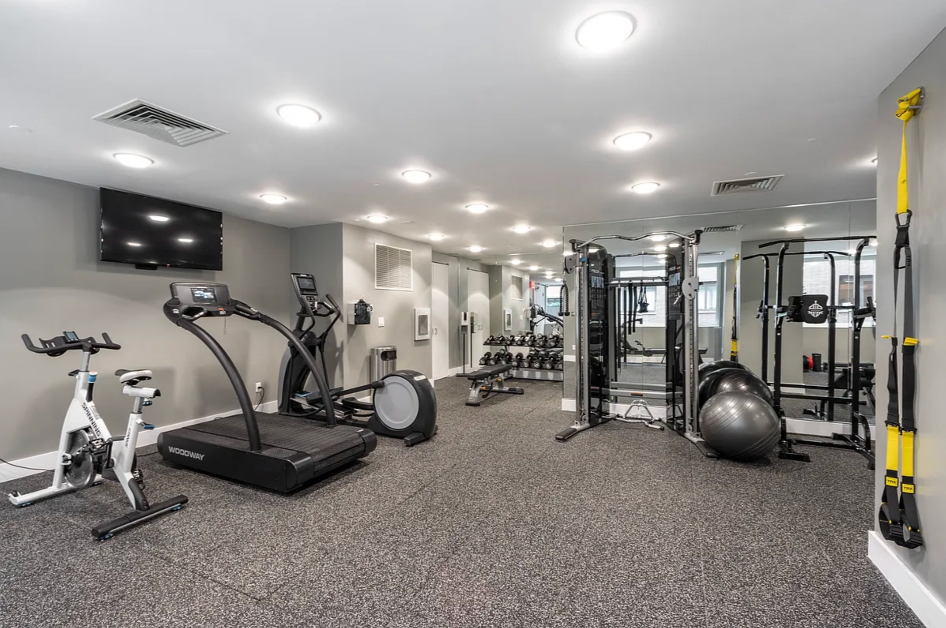 #16 photo, 205 W 76th Street, Upper West Side , NY 10023