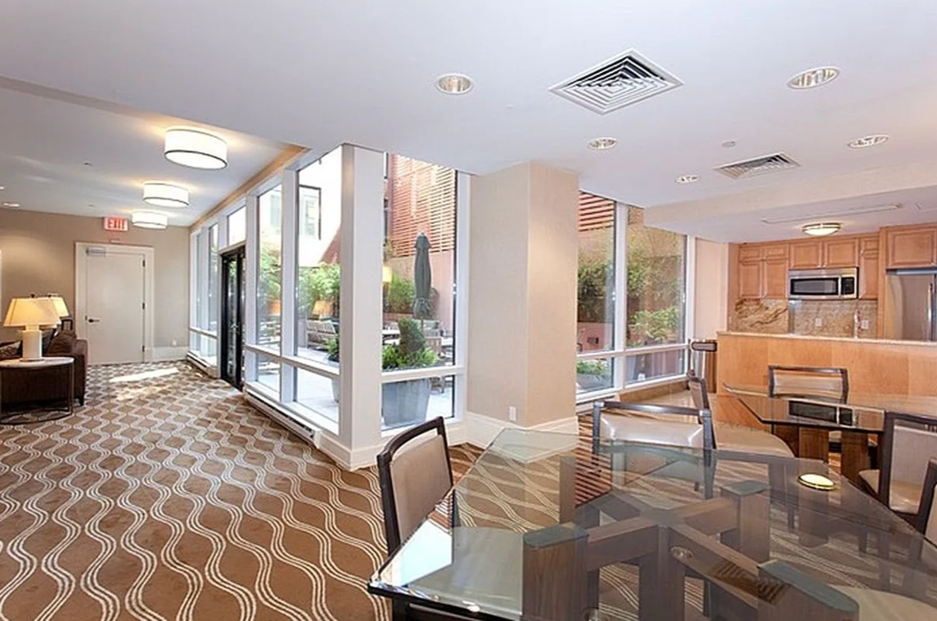 #21 photo, 205 W 76th Street, Upper West Side , NY 10023