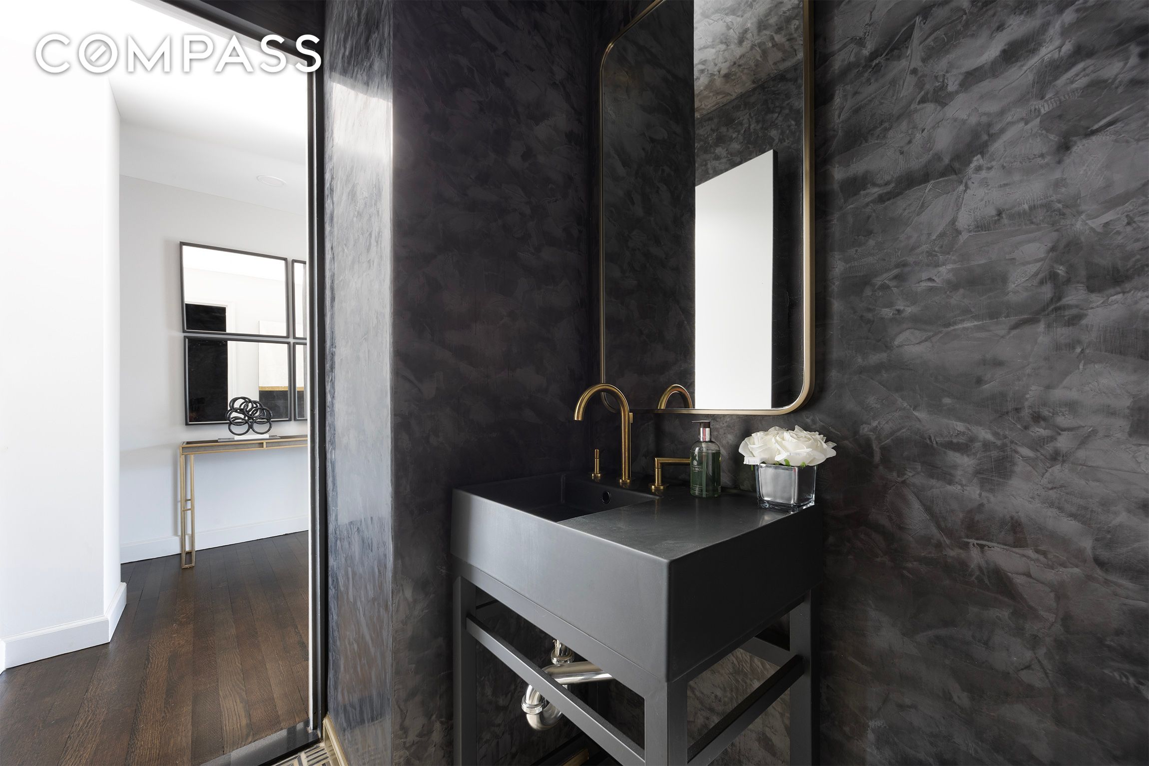 #16 photo, 200 E 69th Street, 맨해튼 Lenox Hill , NY 10021