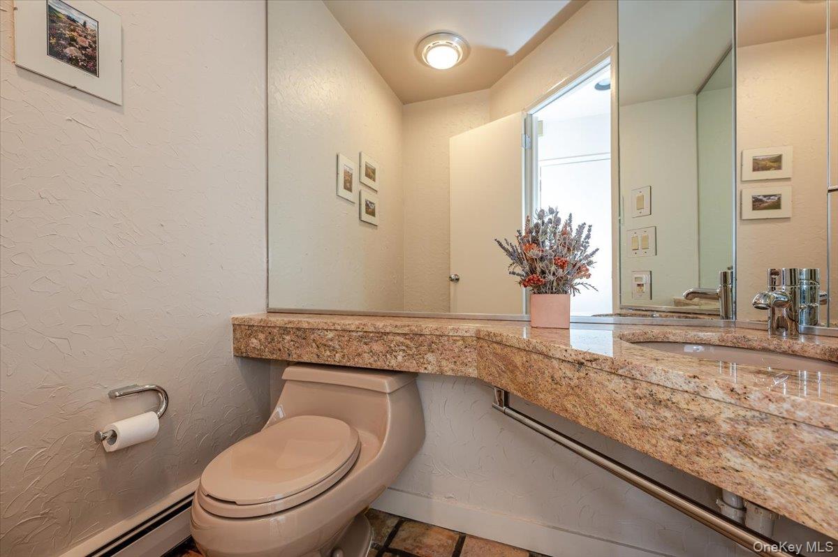 #12 photo, 20 Whitman Road, Great Neck , NY 11023