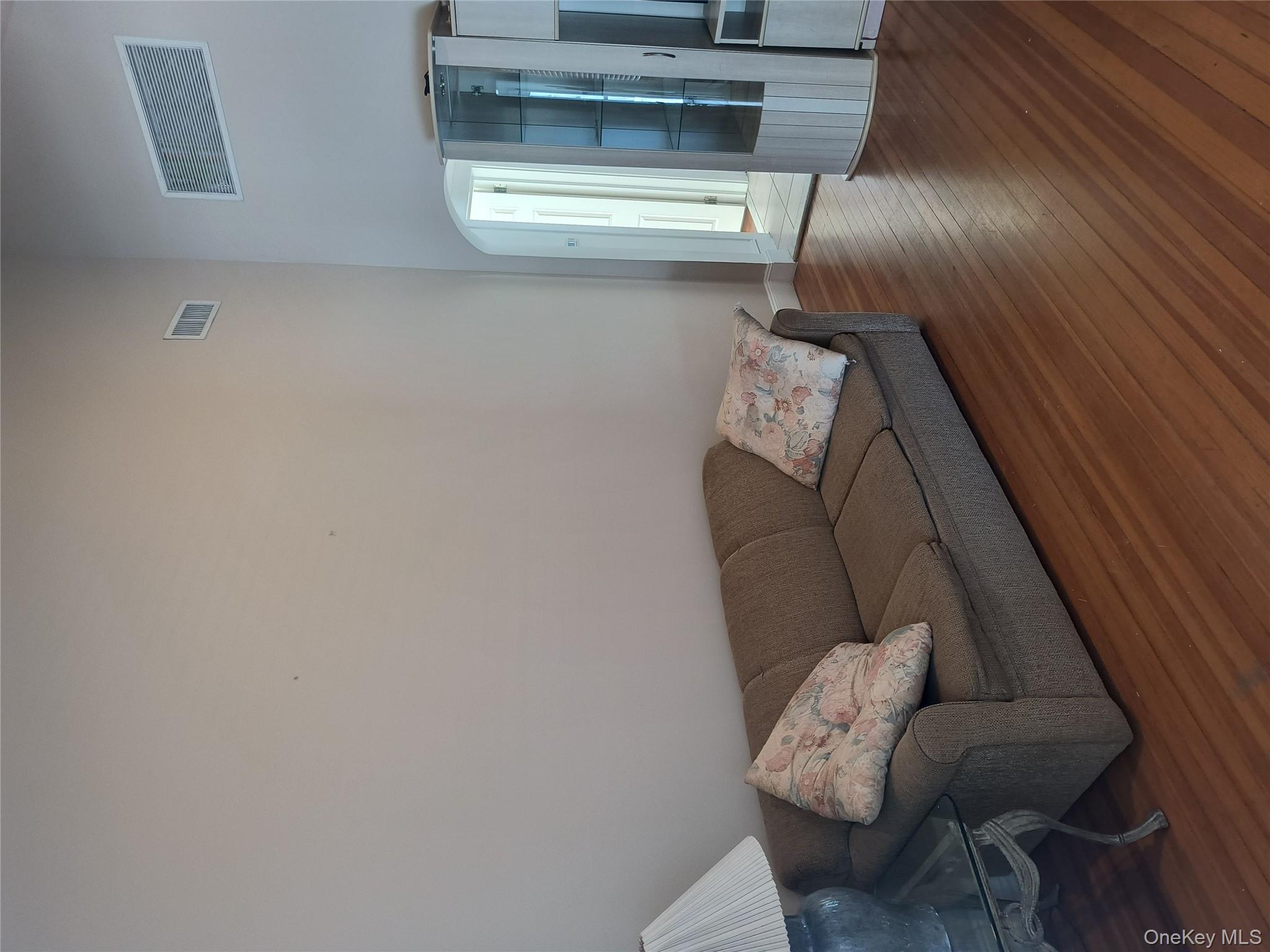 #11 photo, 25 July Walk, מחוז נסאו Long Beach , NY 11561