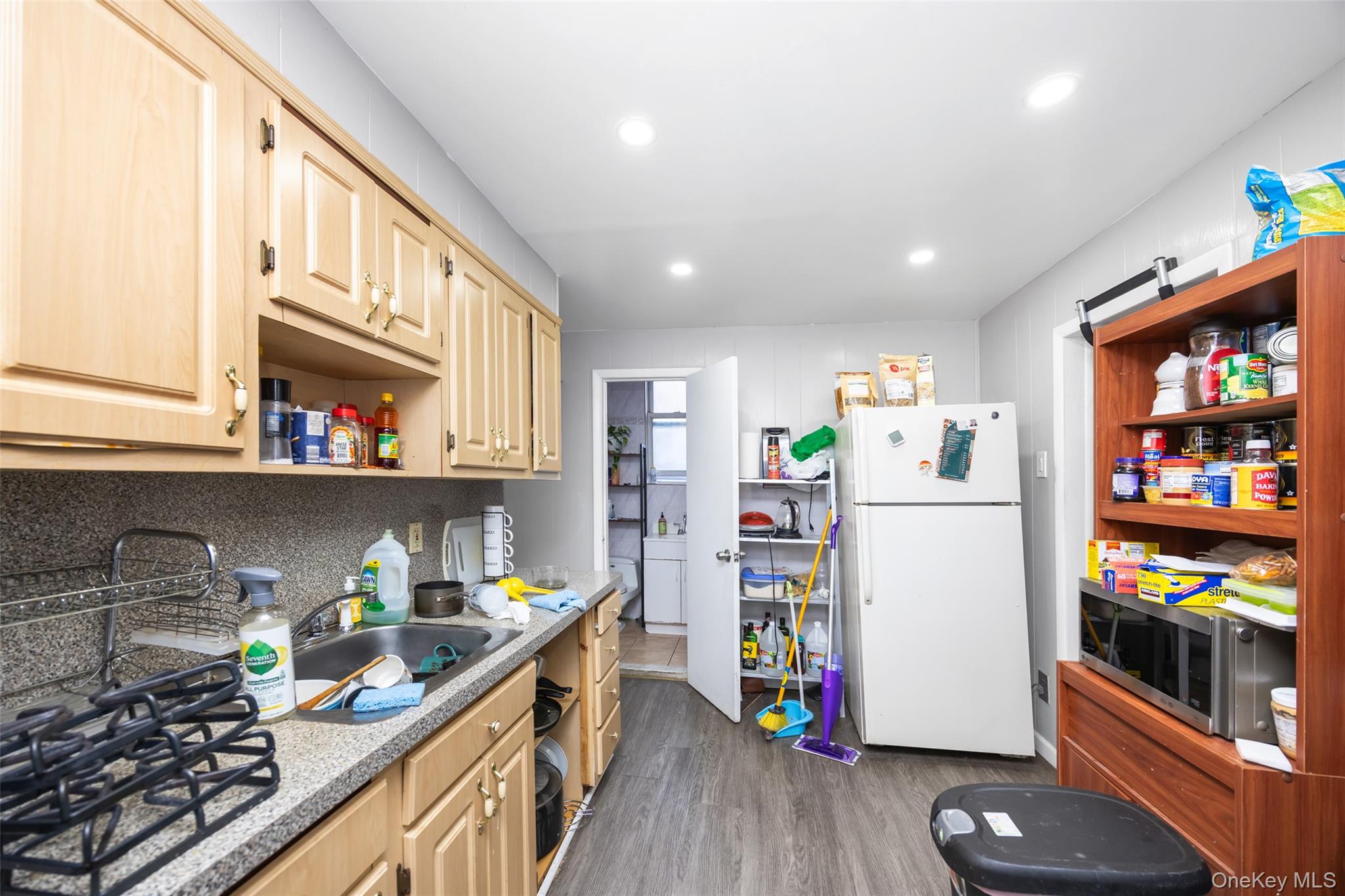 #15 photo, 6511 Perry Avenue, كوينز Maspeth , NY 11378