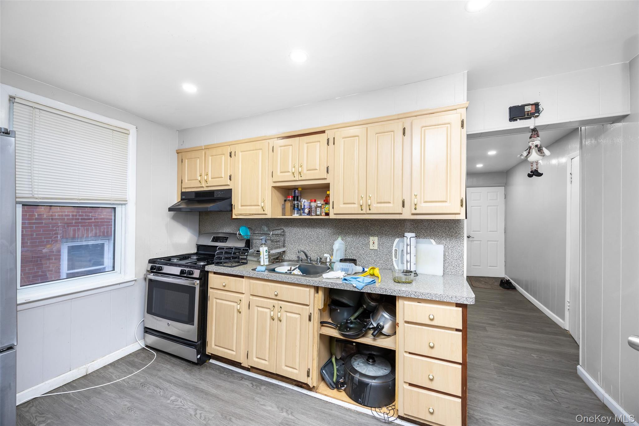 #17 photo, 6511 Perry Avenue, كوينز Maspeth , NY 11378