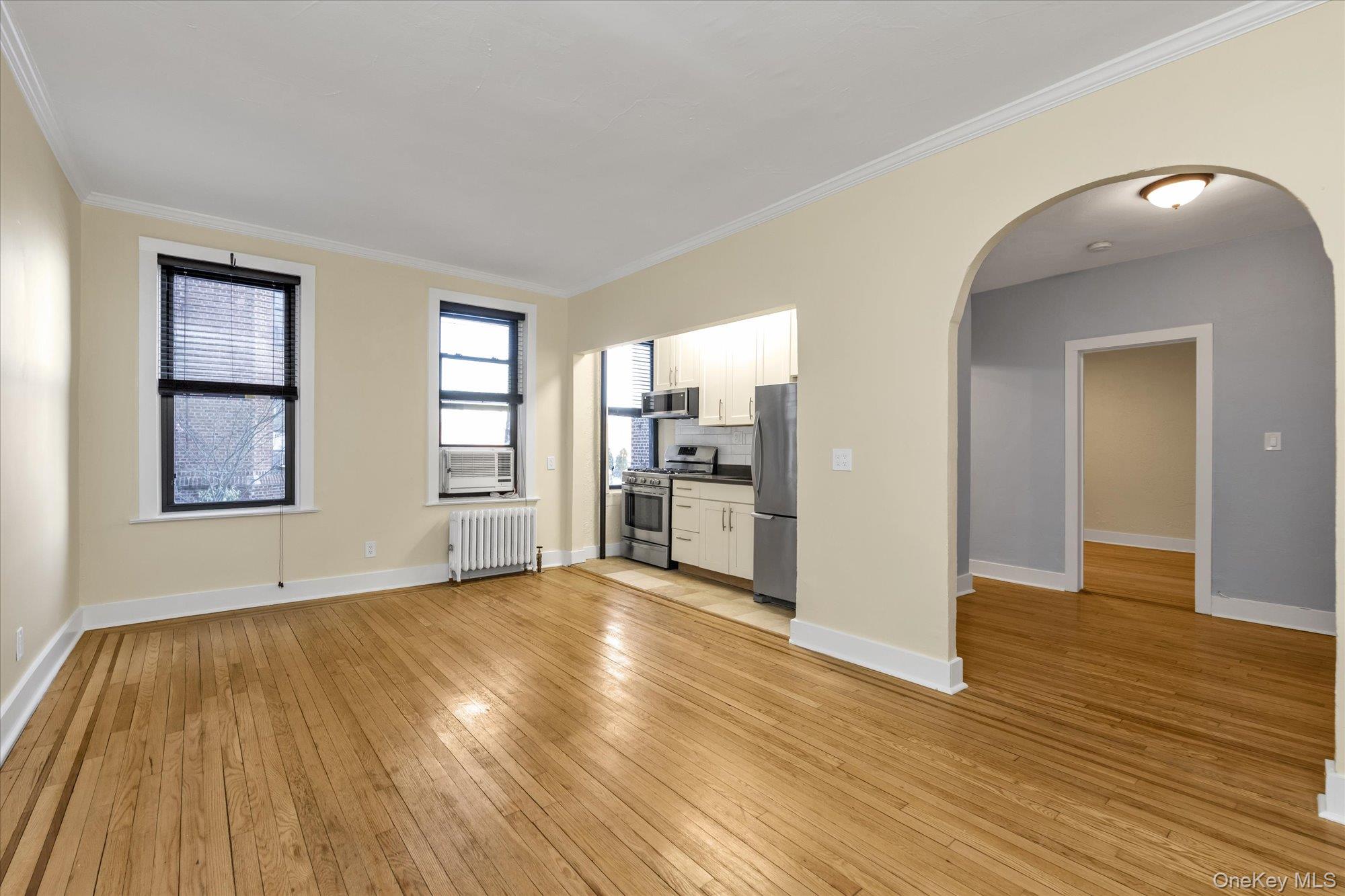 #3 photo, 12 Hempstead Avenue, Rockville Centre , NY 11570