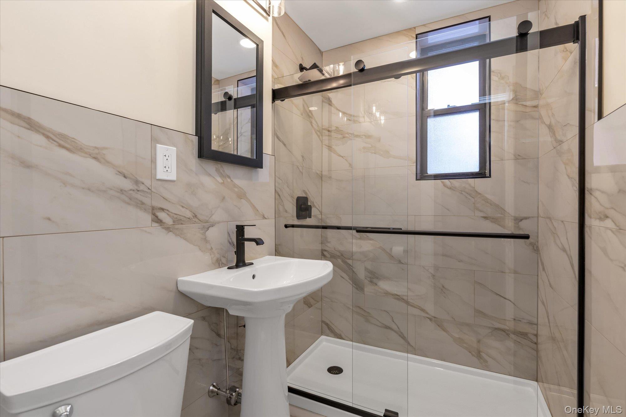 #5 photo, 12 Hempstead Avenue, Rockville Centre , NY 11570