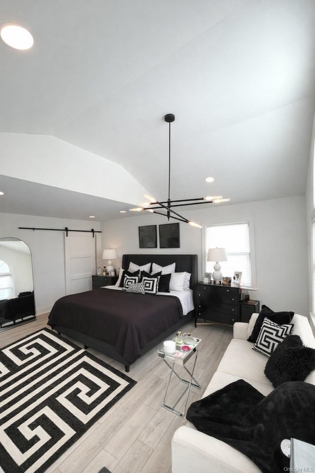 #19 photo, 79 Jagger Lane, Westhampton , NY 11977