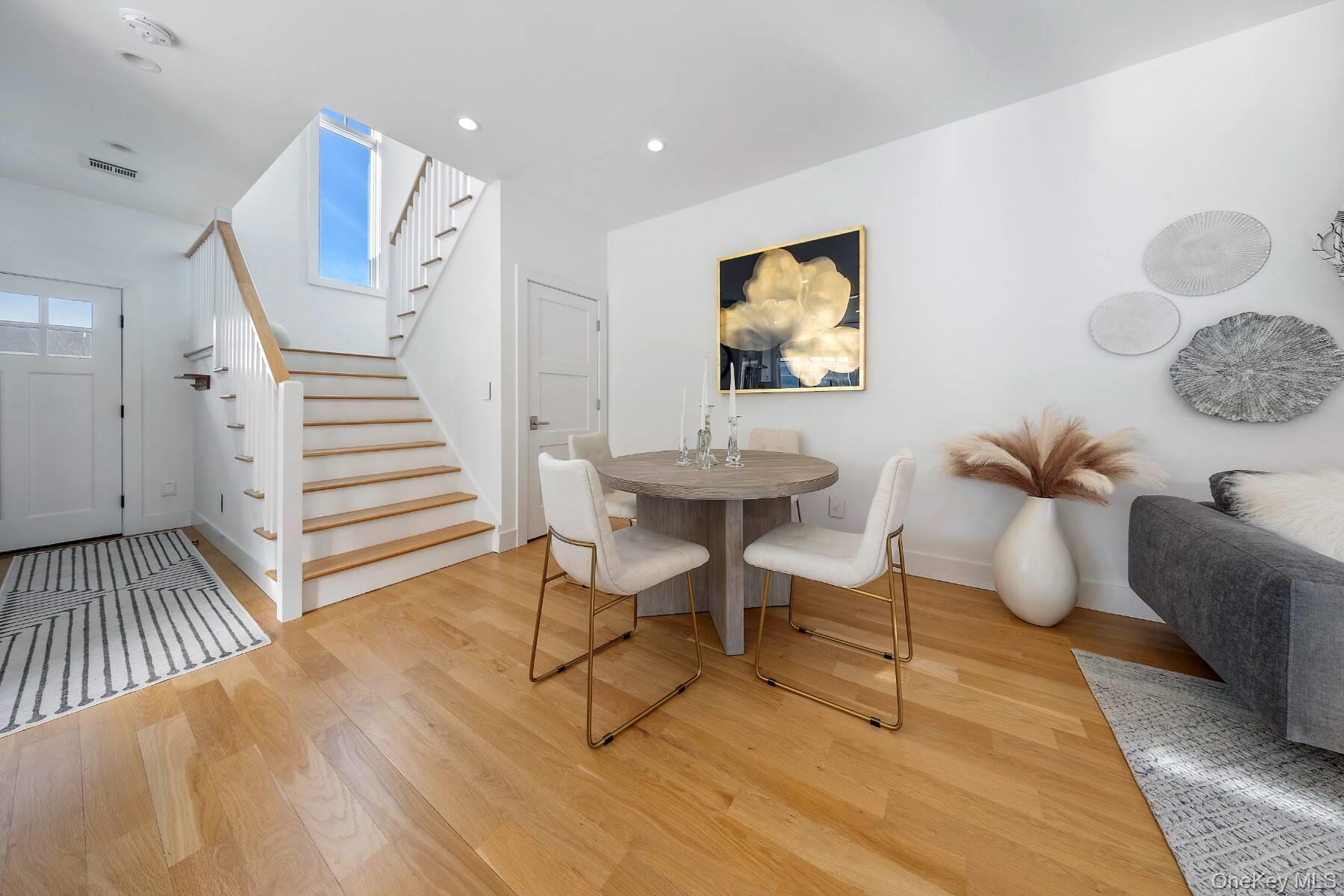 #8 photo, 68 Foster Avenue, Hampton Bays , NY 11946