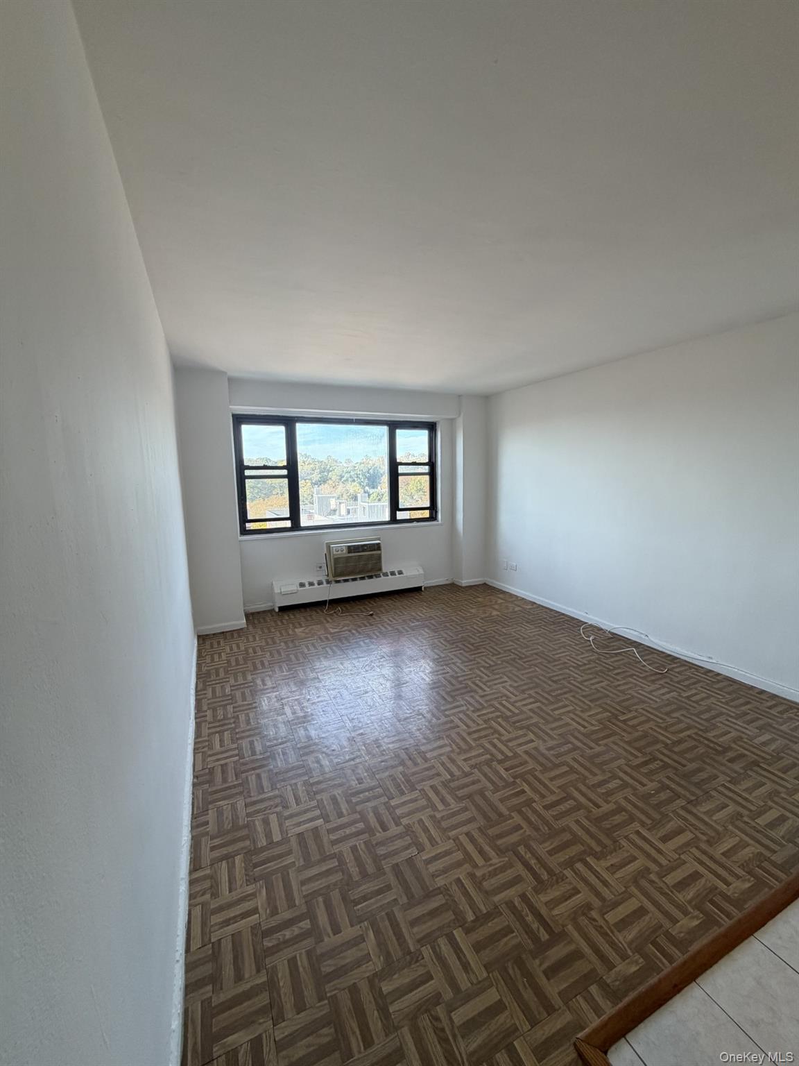 #5 photo, 83-60 118th Street, קווינס Kew Gardens , NY 11415