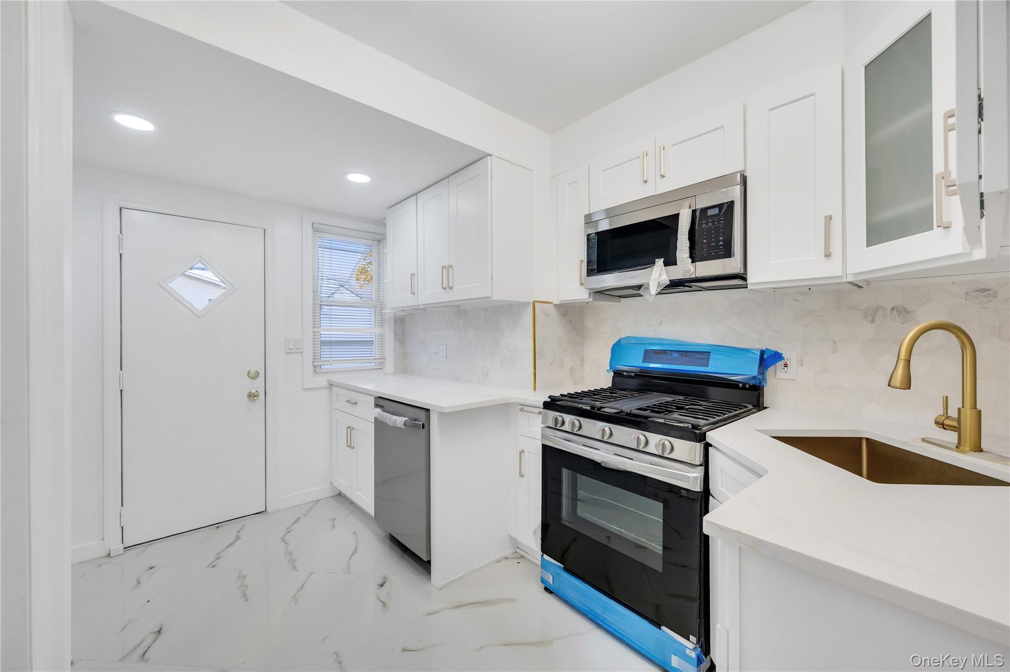 #14 photo, 19223 116th Road, Куинс ‖ Saint Albans , NY 11412