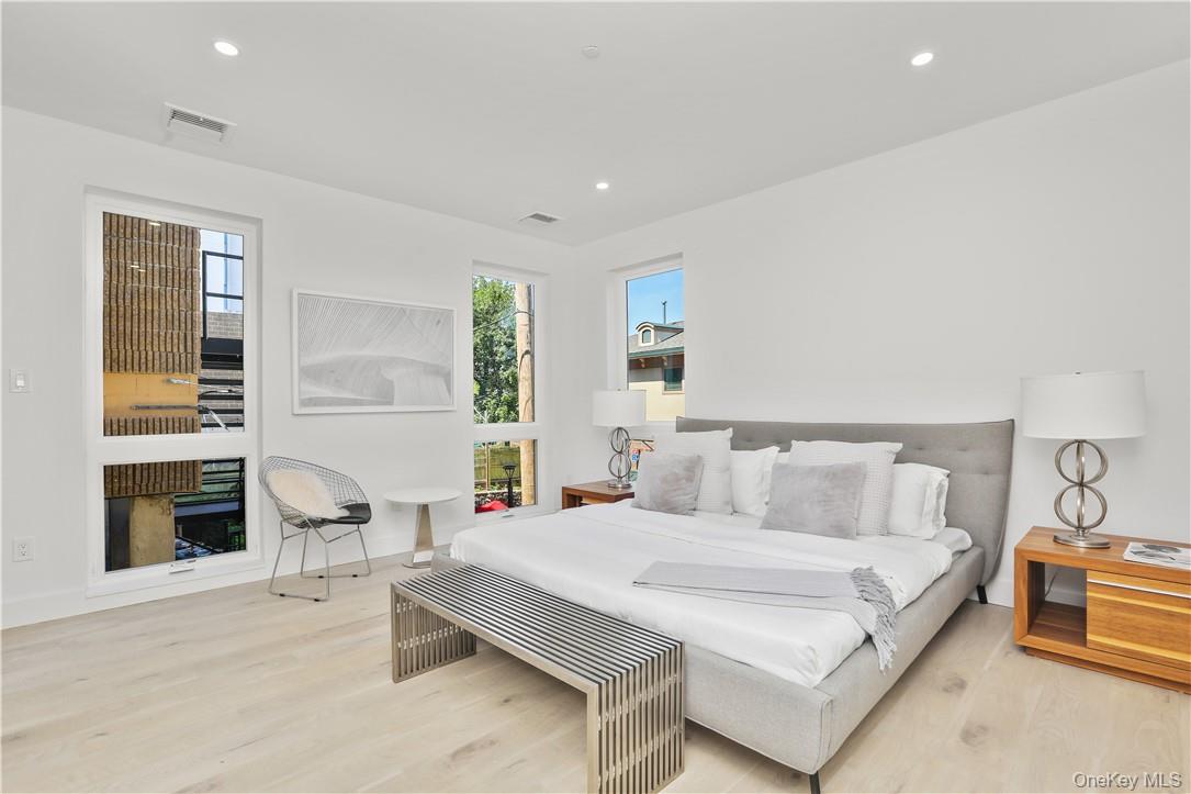 #12 photo, 145 Library Lane, Mamaroneck , NY 10543