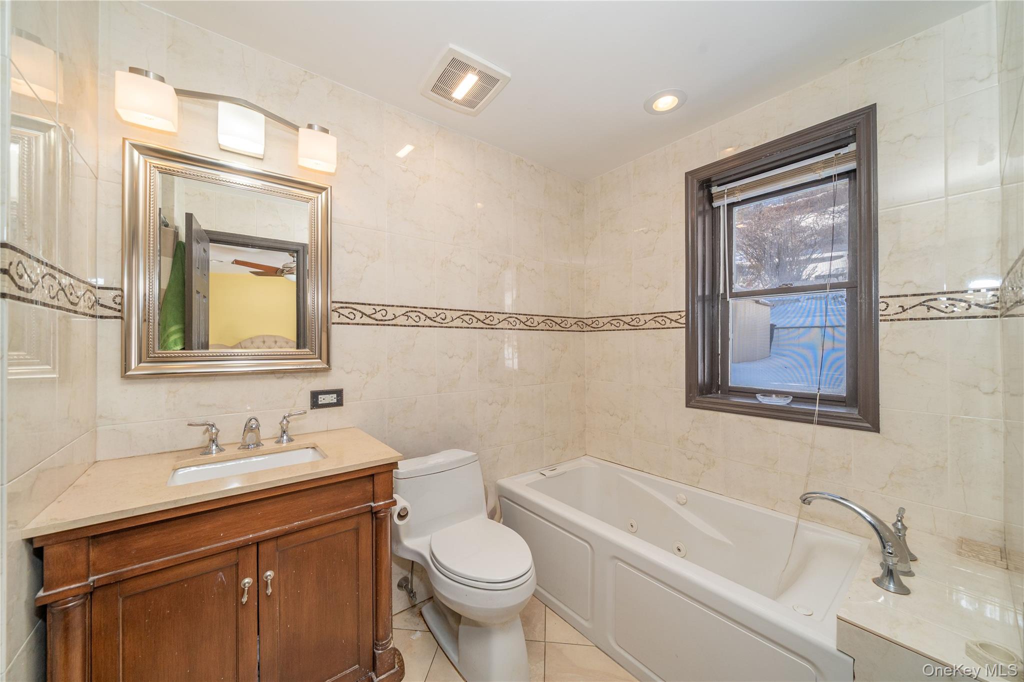 #14 photo, 41 Clover Street, Yonkers , NY 10703