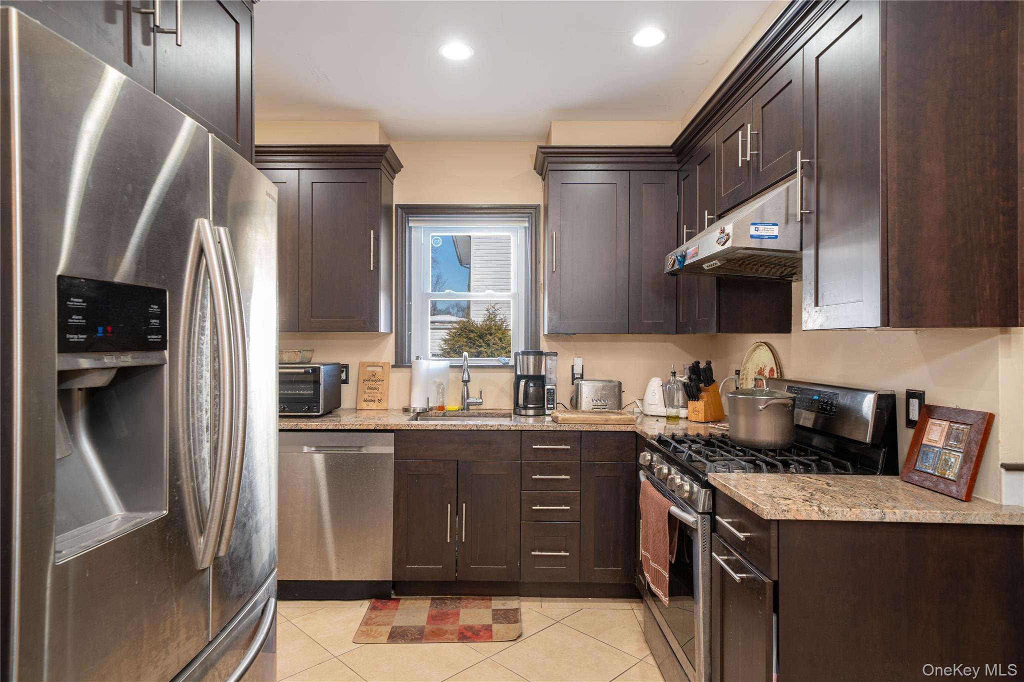 #5 photo, 41 Clover Street, Yonkers , NY 10703