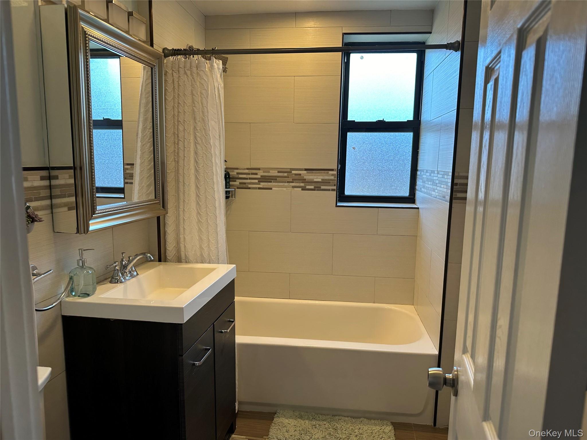 #20 photo, 312 Main Street, White Plains , NY 10601